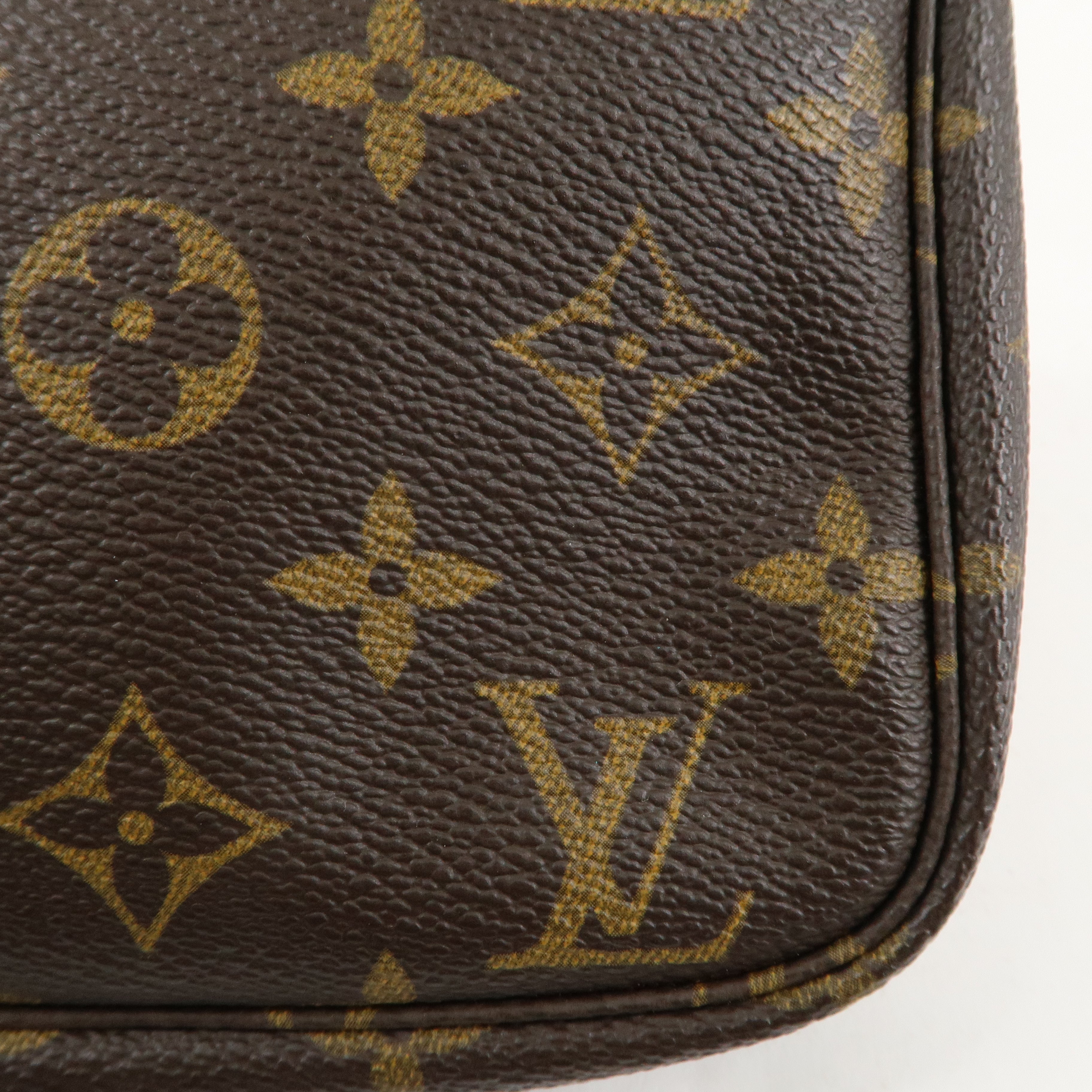 Louis Vuitton Monogram Pochette Accessoires Pouch M51980