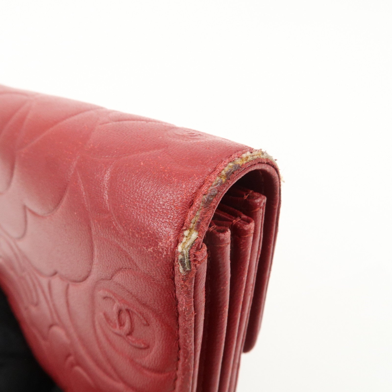 CHANEL Camelia Lamb Skin Bi-fold Long Wallet Red