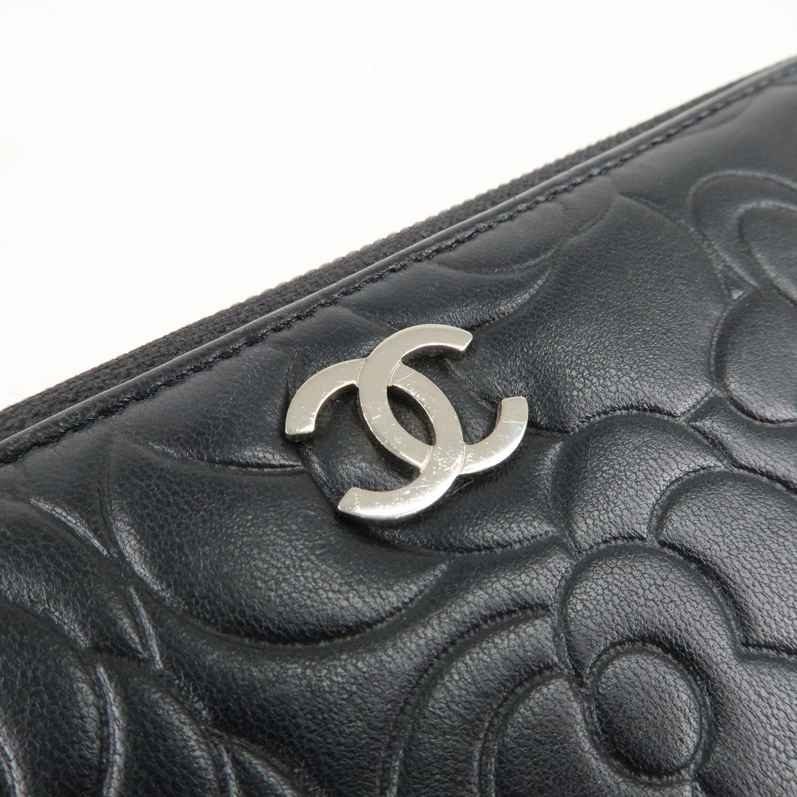 CHANEL Camellia Lamb Skin Zippy Round Long Wallet Black