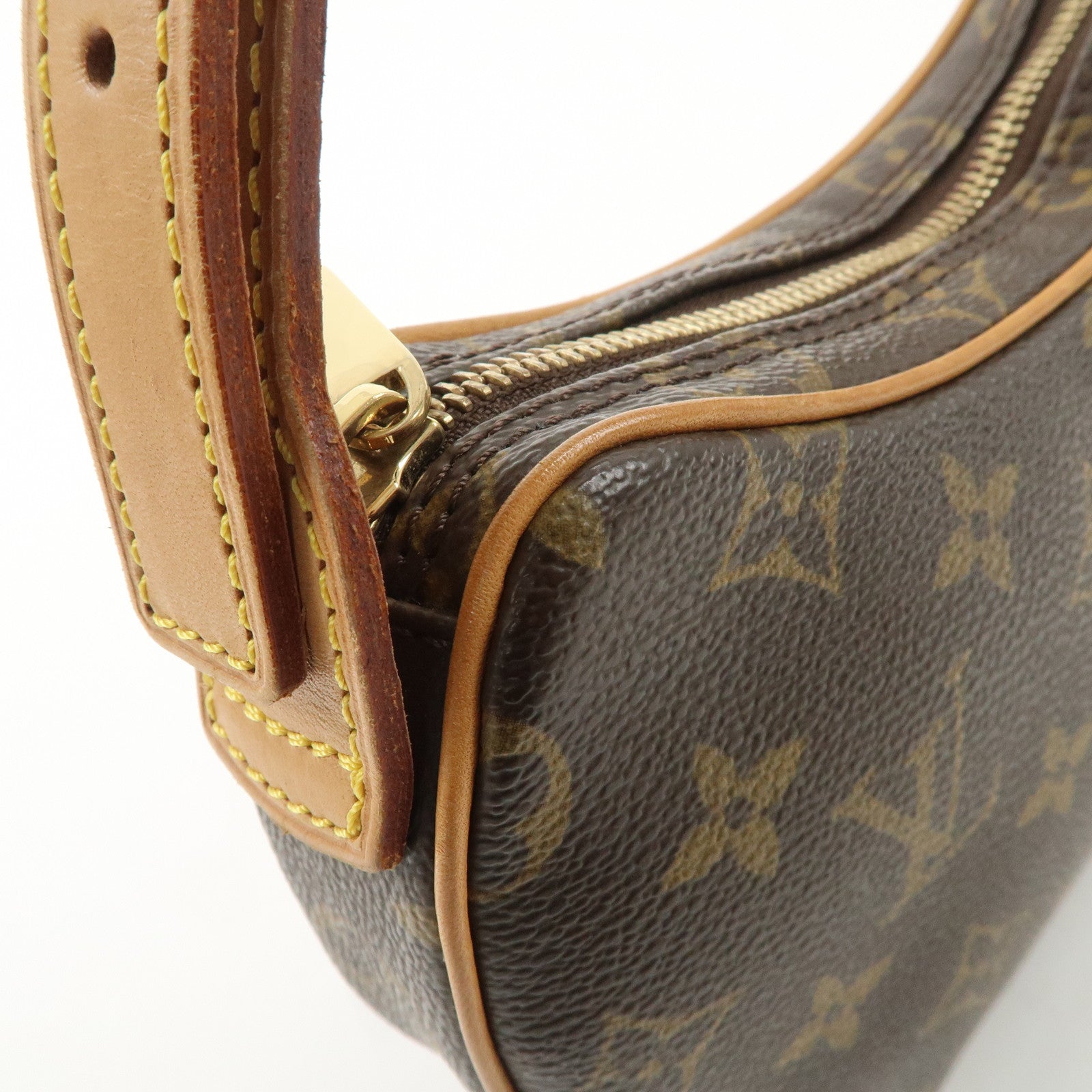 Louis Vuitton Monogram Pochette Croissant Shoulder Bag M51510