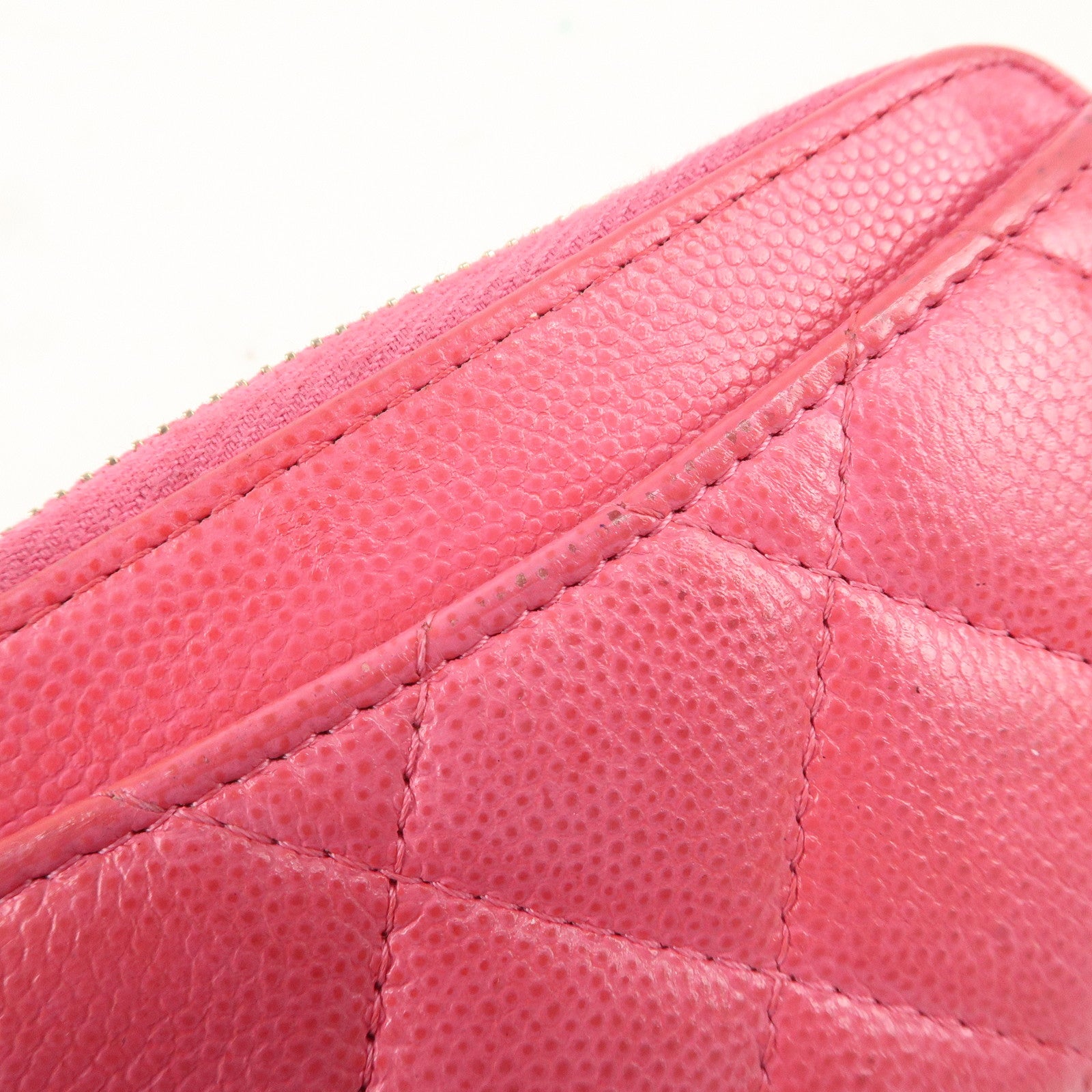 CHANEL Matelasse Caviar Skin Round Zippy Coin Case Pink A84511