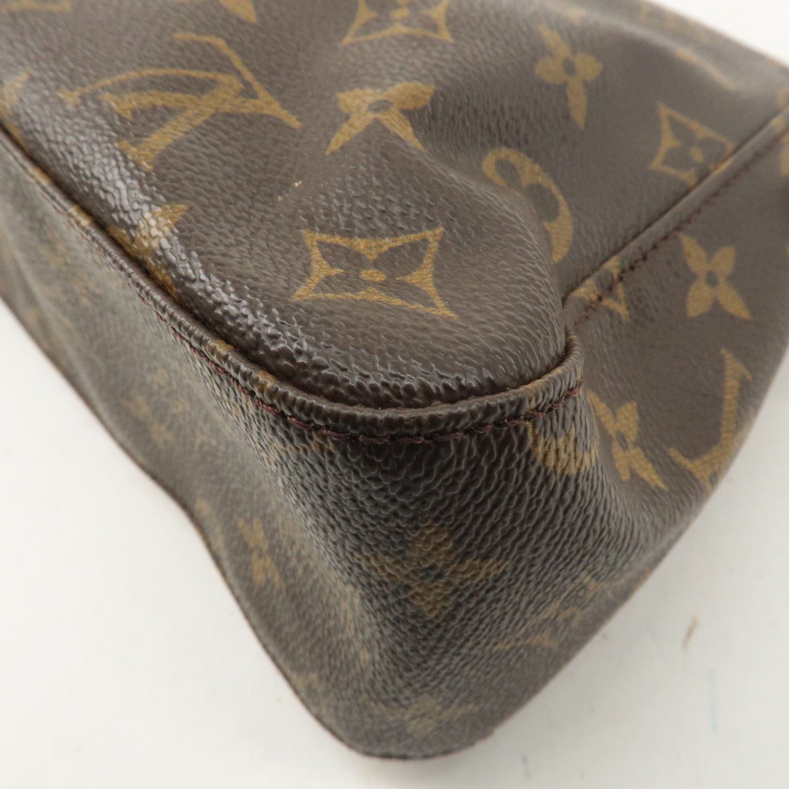 Louis Vuitton Monogram Mini Looping Shoulder Bag Hand Bag M51147