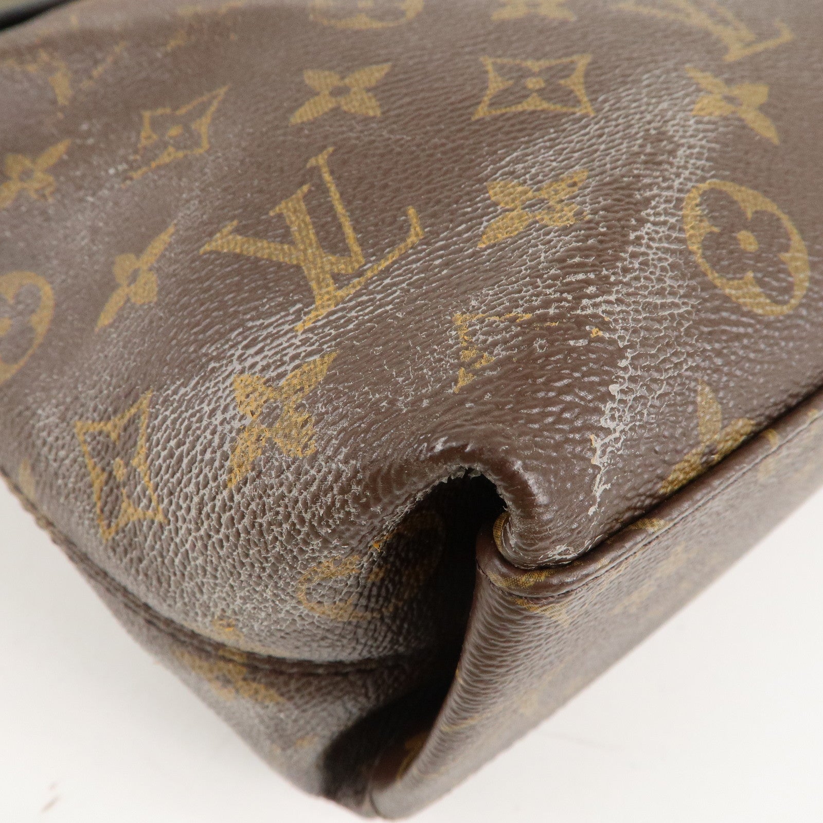 Louis Vuitton Monogram Tuileries Buzzas Shoulder Bag M43159