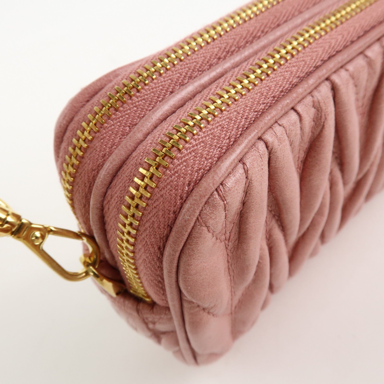 MIU MIU Matelasse Leather Pouch Cosmetic Pouch Hand Bag Pink Used