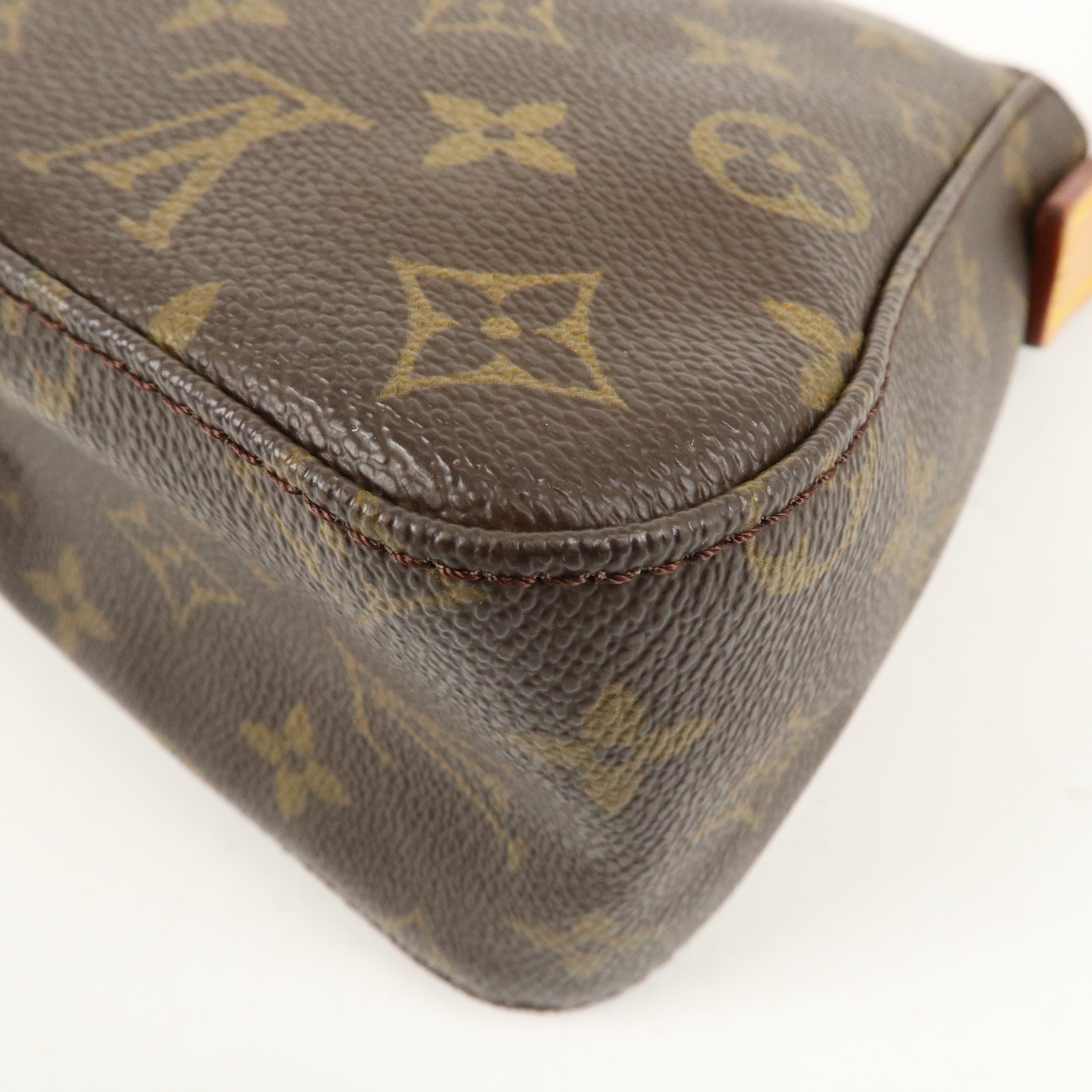 Louis Vuitton Monogram Mini Looping Shoulder Bag Hand Bag M51147