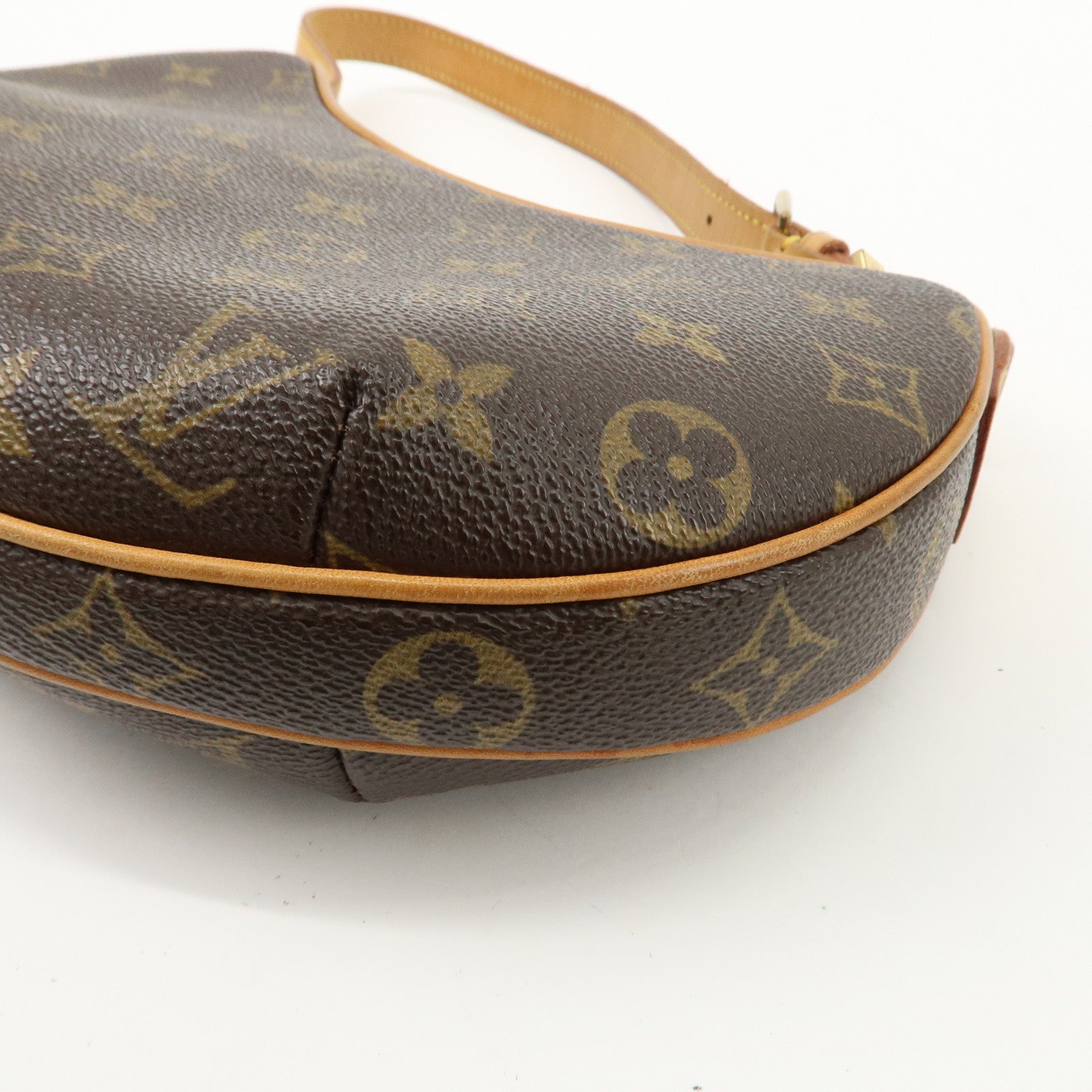 Louis Vuitton Monogram Pochette Croissant Shoulder Bag M51510 Used