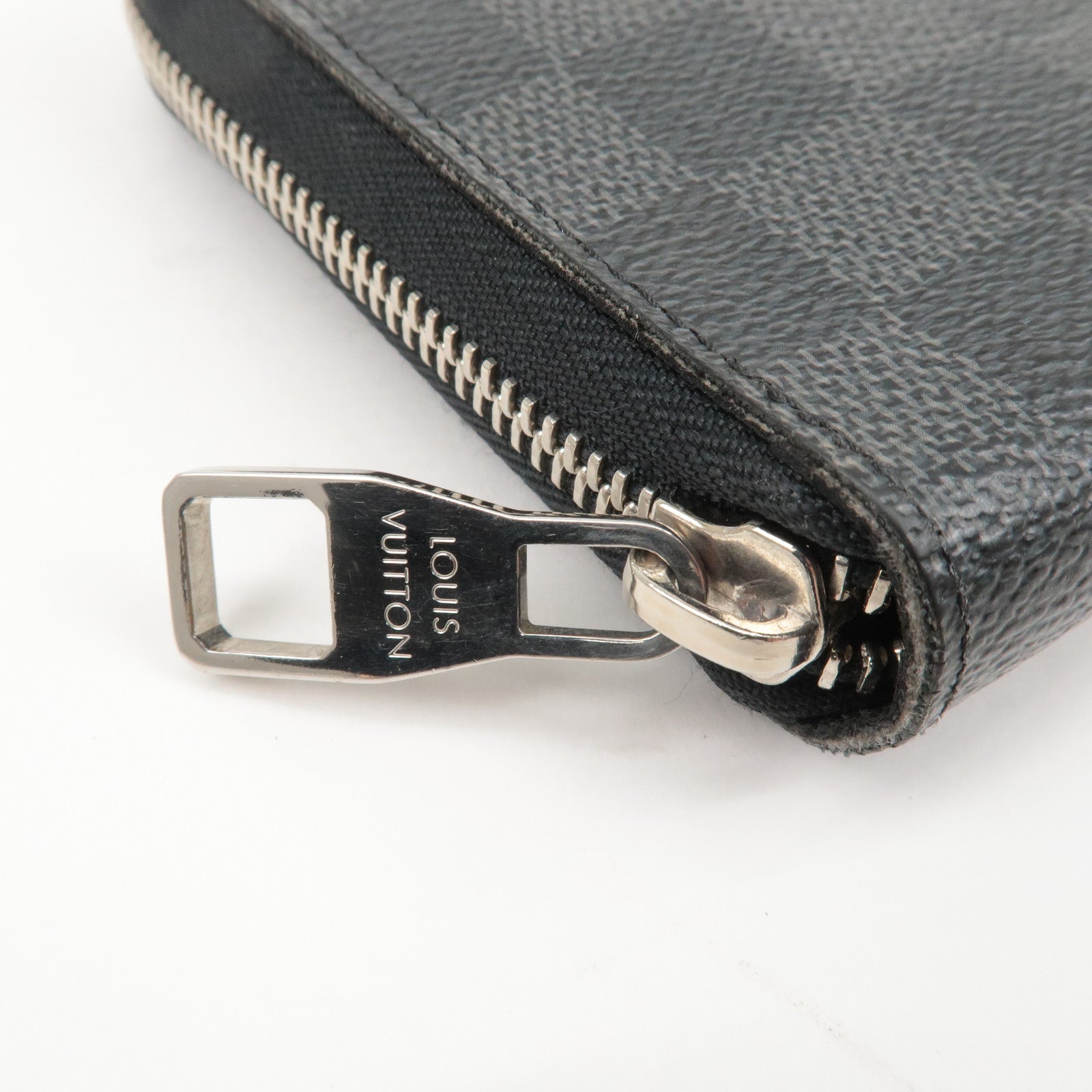 Louis Vuitton Damier Graphite Zippy Organizer Ilustre N63002 Used