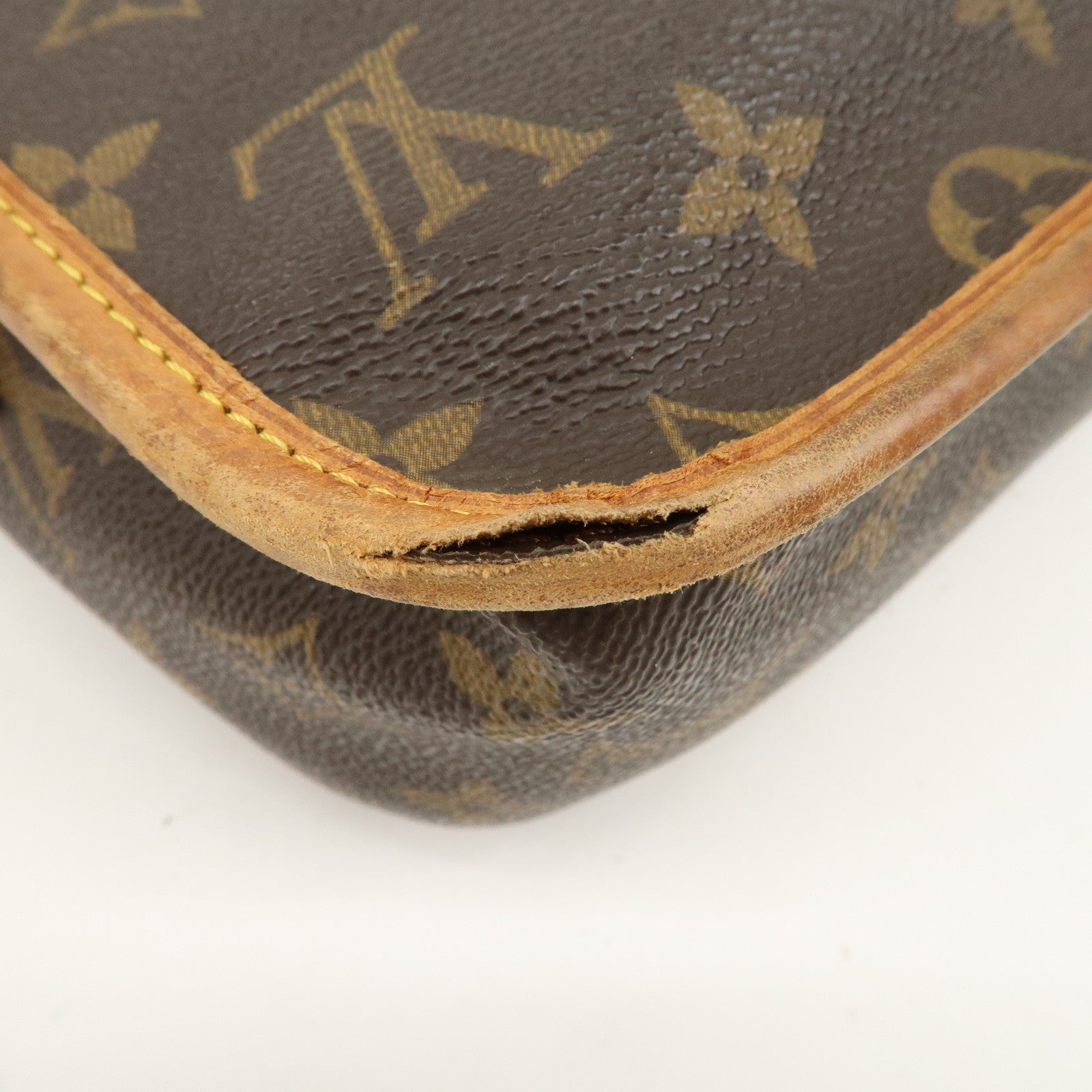 Louis Vuitton Monogram Gibessière MM Shoulder Bag M42247