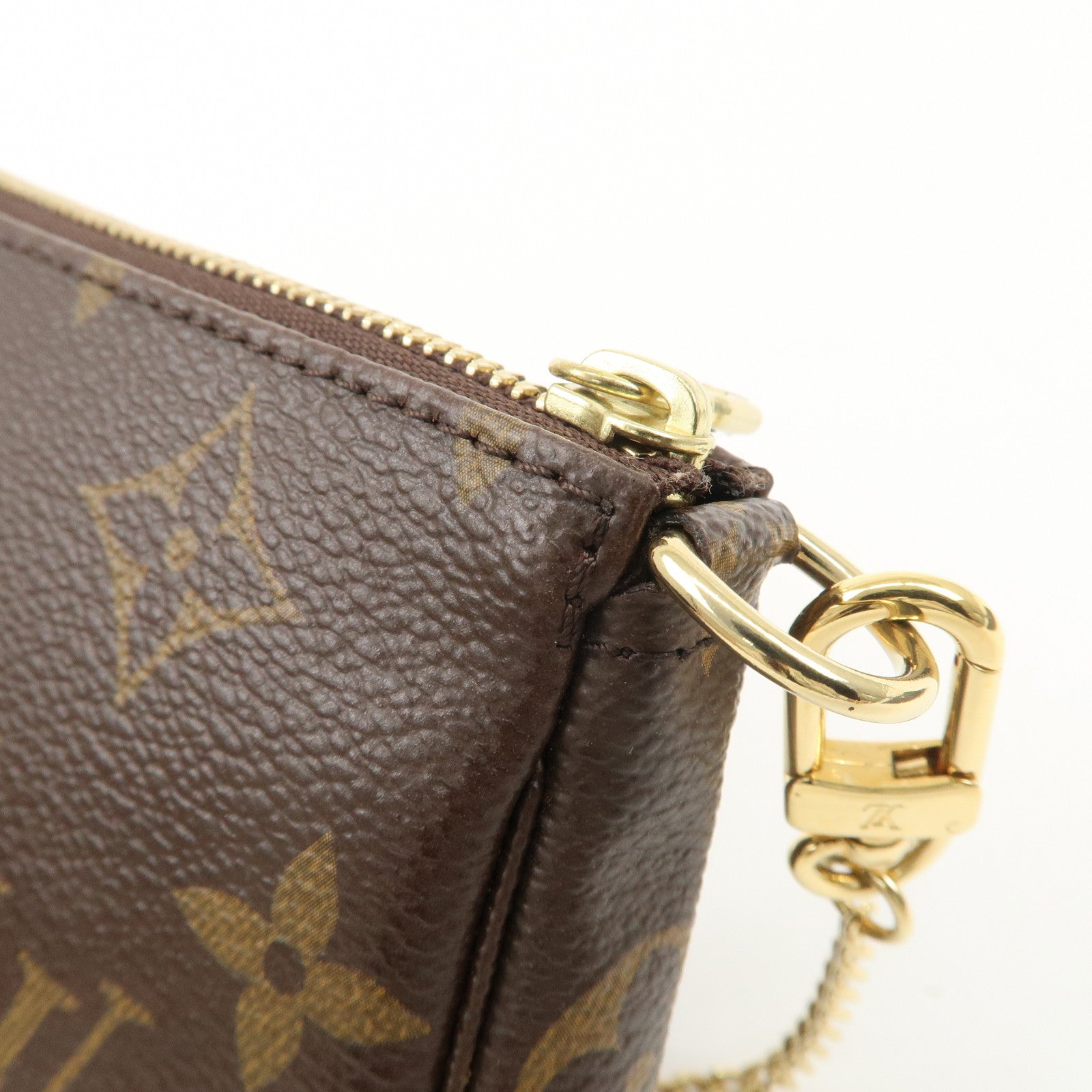 Louis Vuitton Monogram Mini Pochette Accessoires Pouch M58009