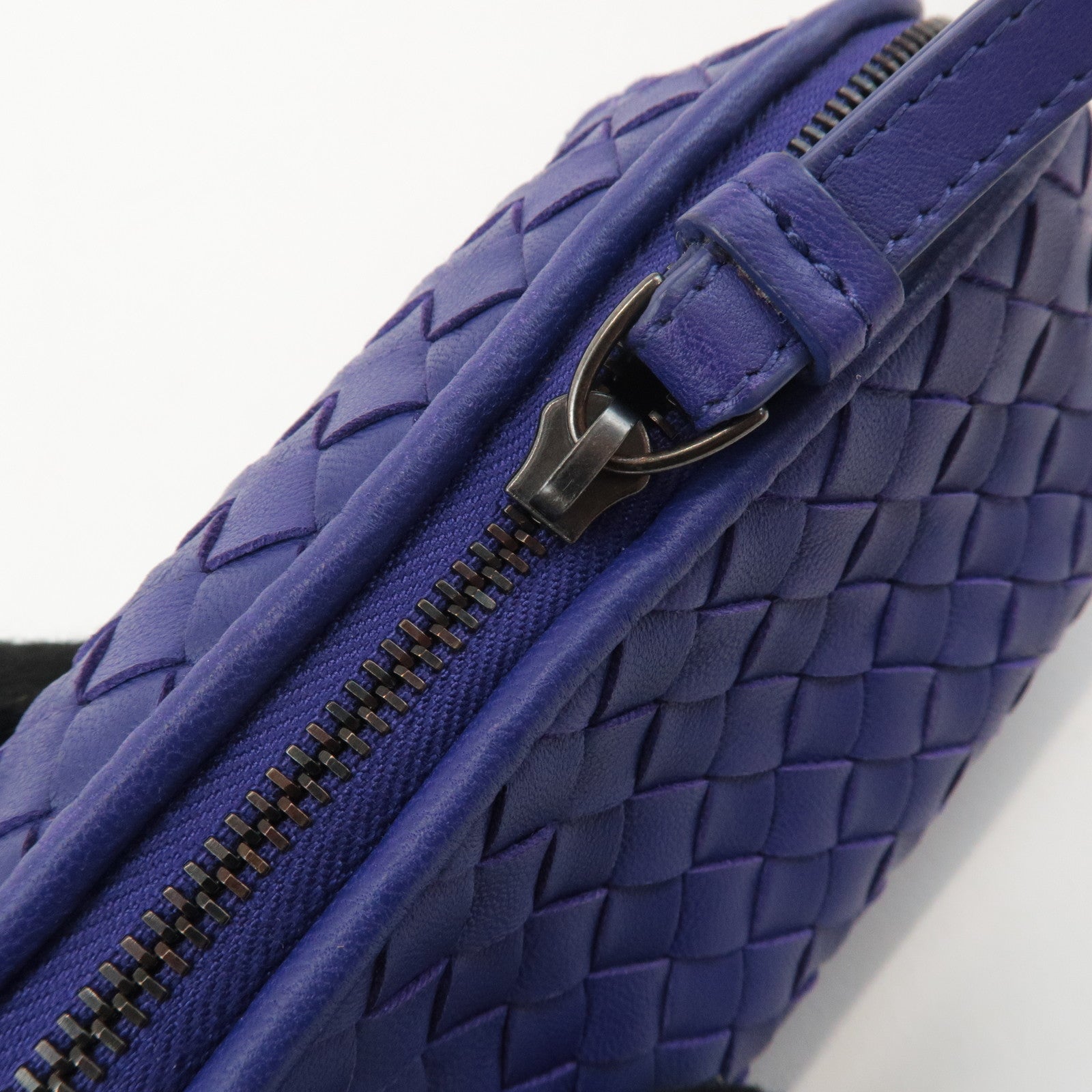 BOTTEGA VENETA Intrecciato Leather Pouch