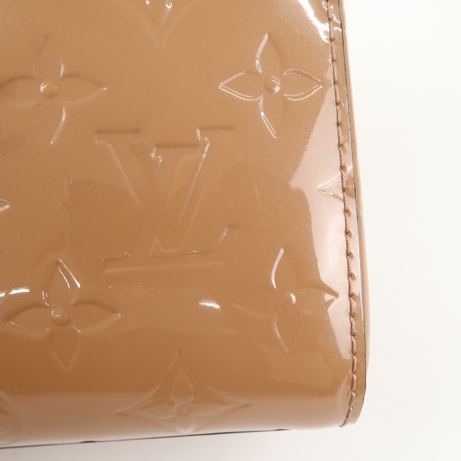 Louis Vuitton Monogram Vernis Catalina BB Hand Bag M90015