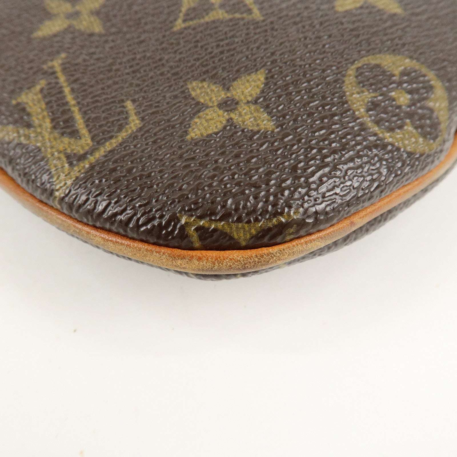 Louis Vuitton Monogram Pochette Bosphore Shoulder Bag M40044