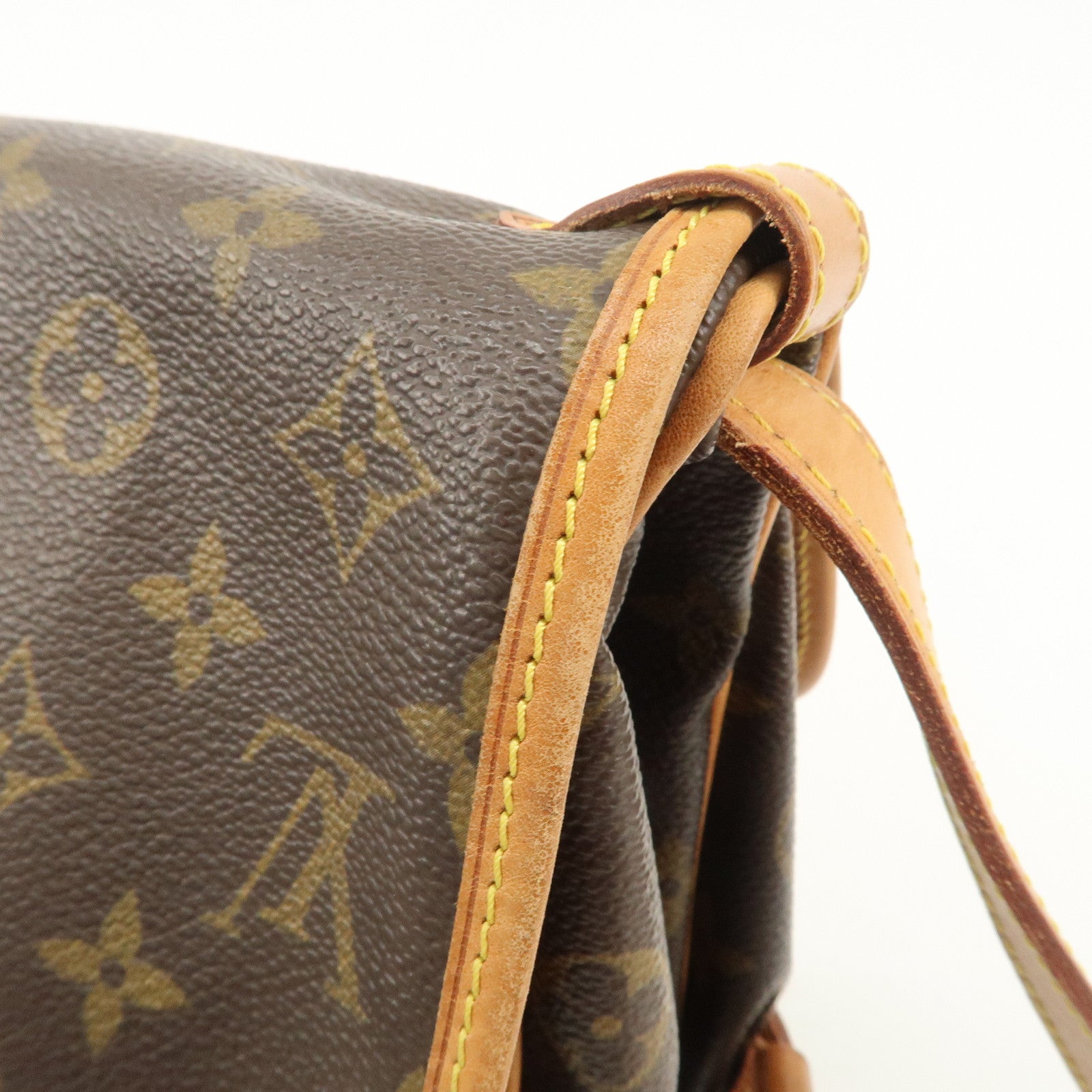 Louis Vuitton Monogram Saumur 30 Crossbody Bag Brown M42256 Used