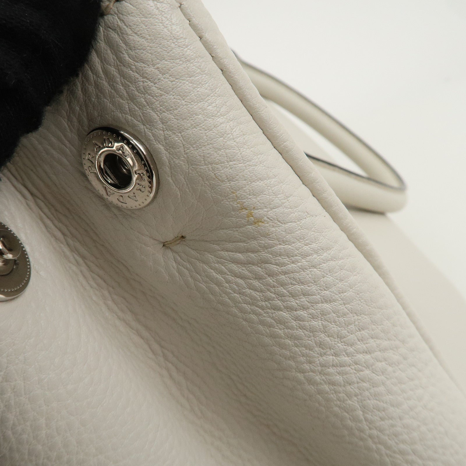 PRADA Leather Hand Bag White BN2579