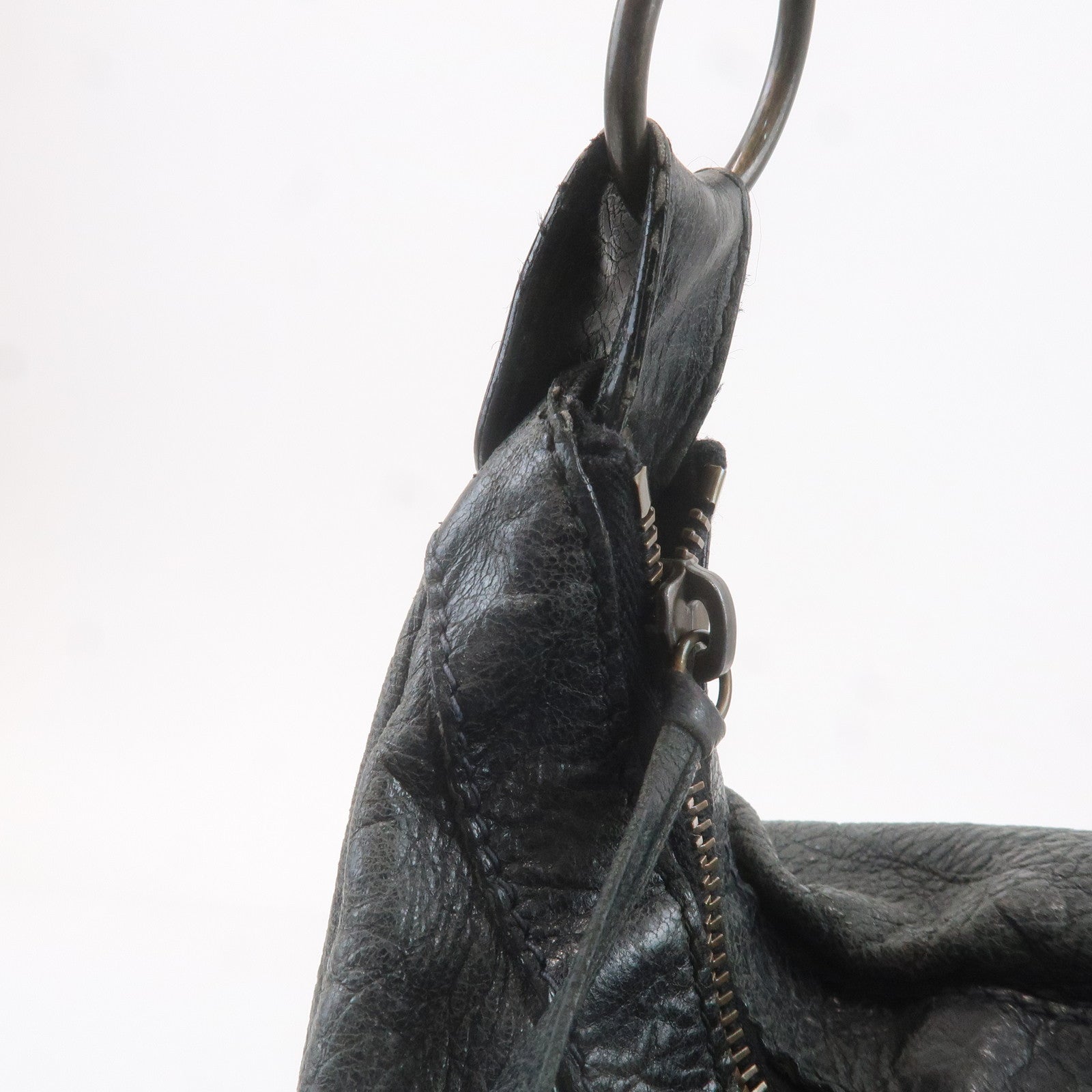 BALENCIAGA Editor
s The Day Leather Shoulder Bag 140442