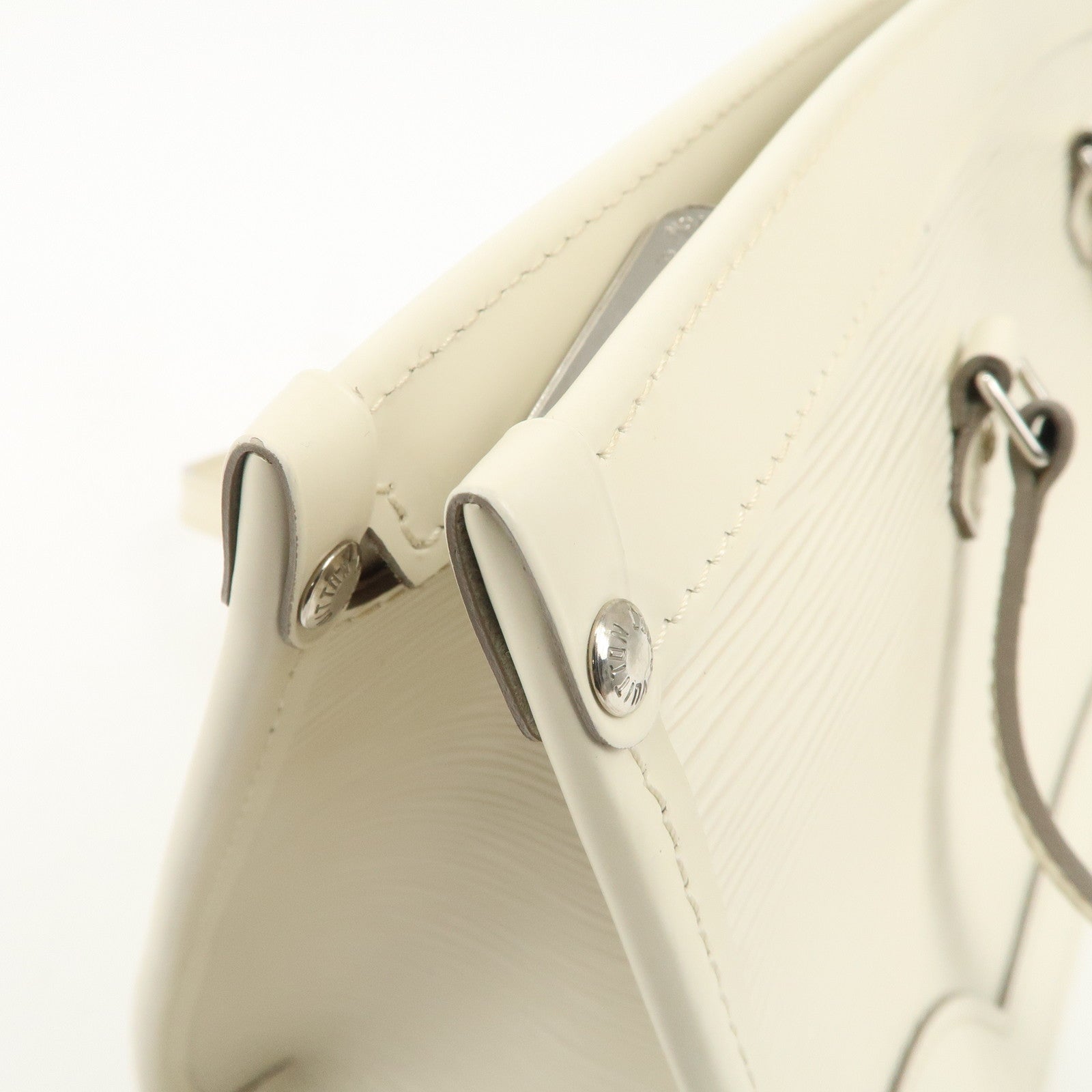 Louis Vuitton Epi Madeleine PM Hand Bag Ivoire White M5933J