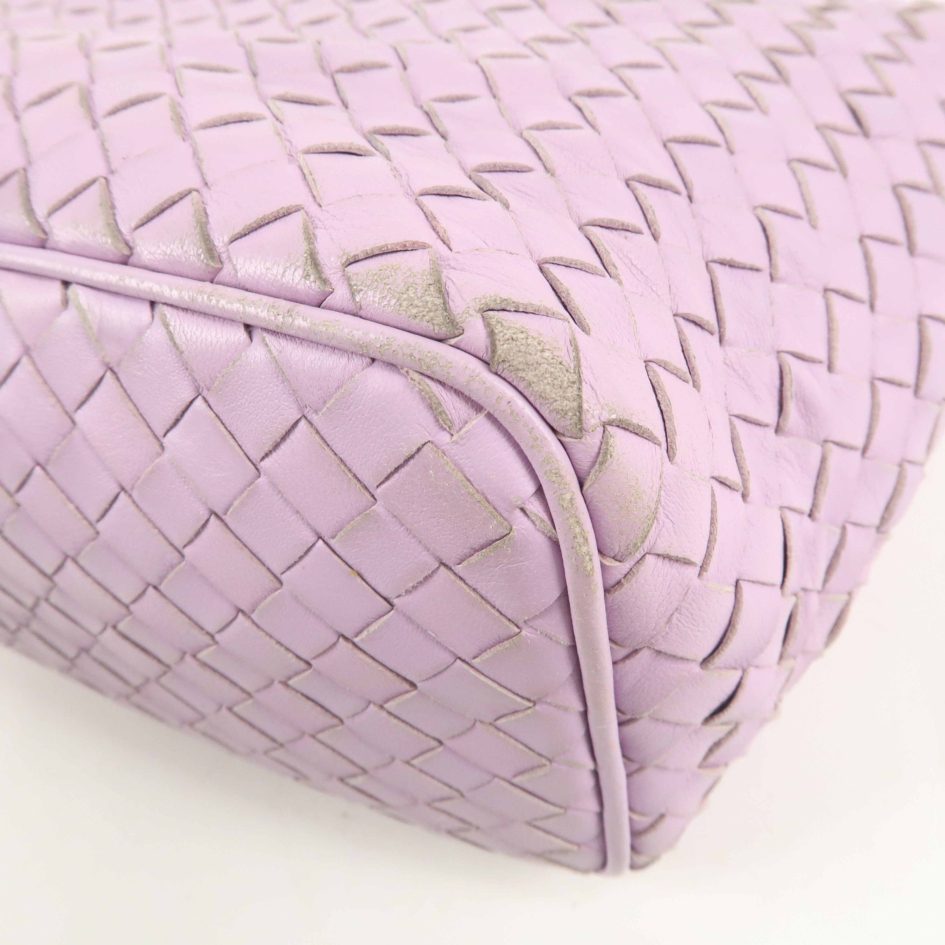 BOTTEGA VENETA Intrecciato Leather Shoulder Bag Lavender