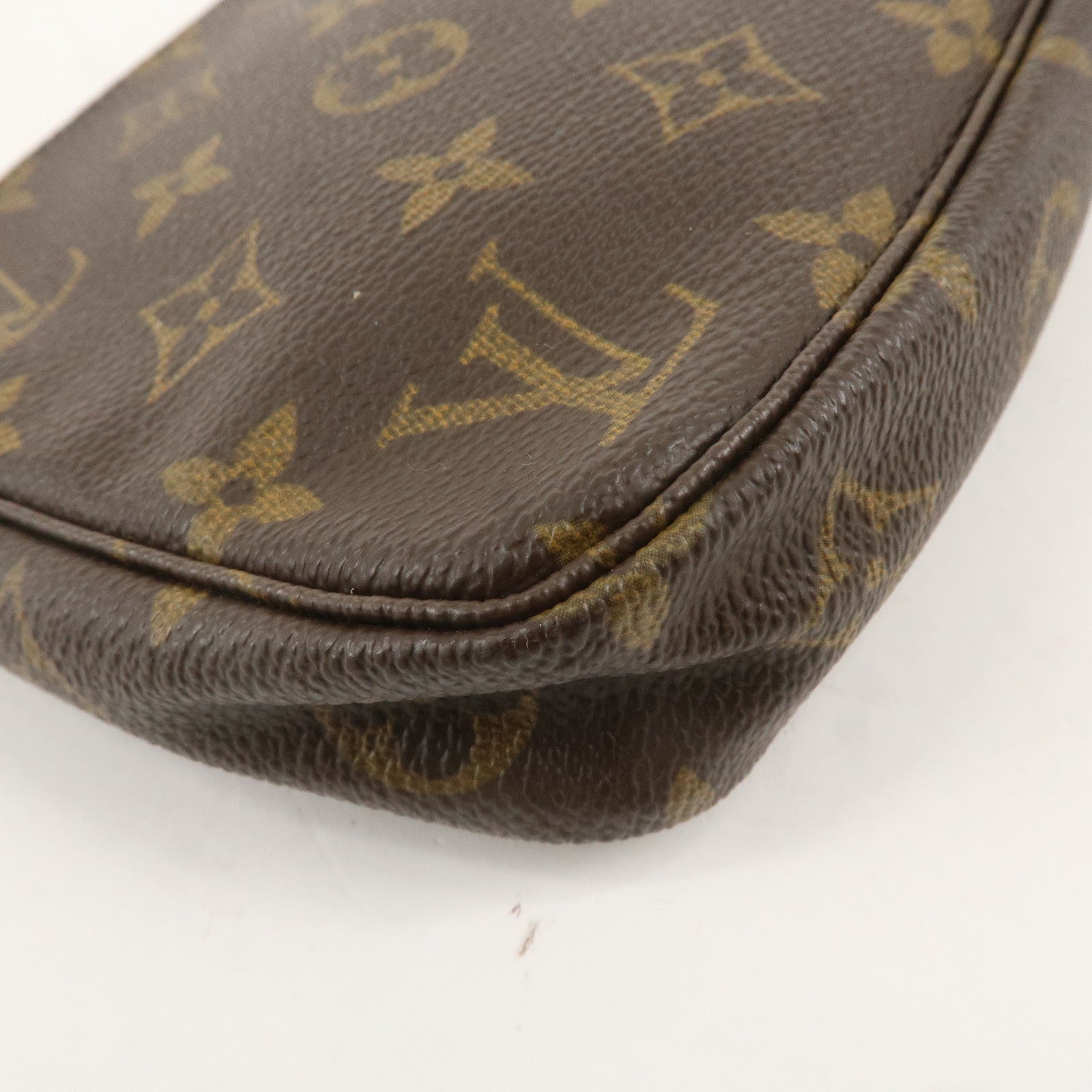 Louis Vuitton Monogram Pochette Accessoires Pouch M51980