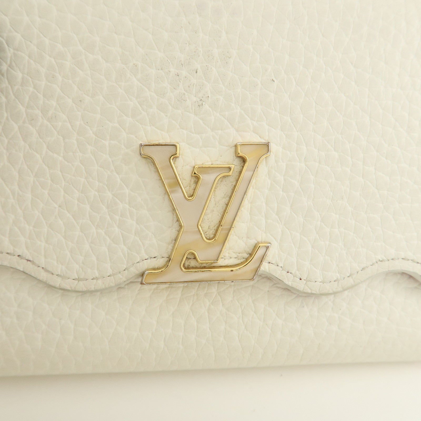 Louis Vuitton Portefeuille Capucines Compact Wallet White M82268 Used