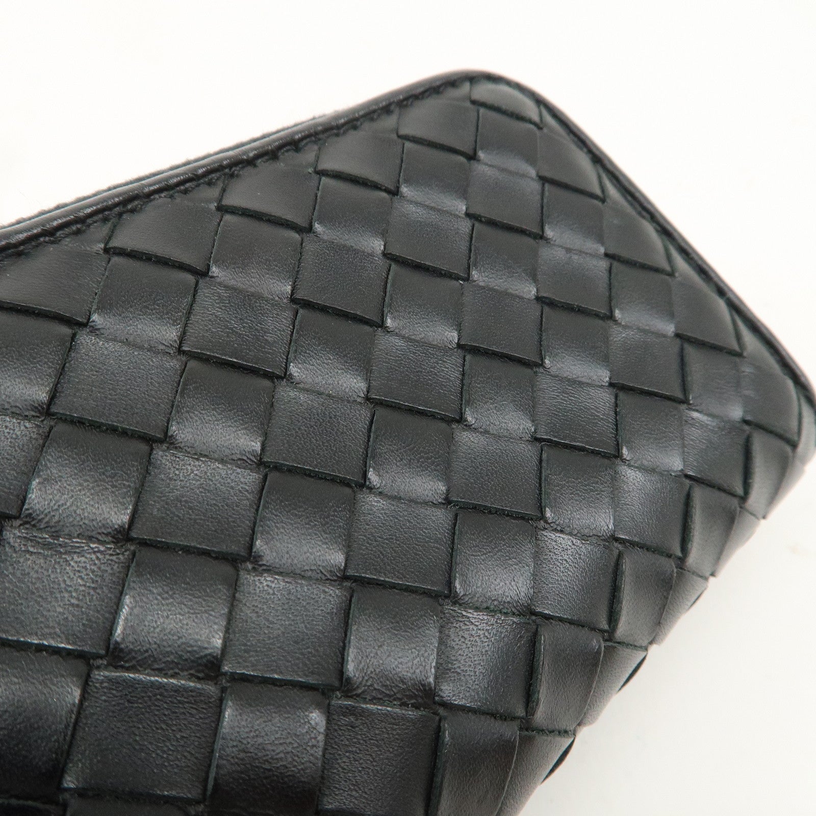 BOTTEGA VENETA Intrecciato Leather Zip Round Coin Case Black