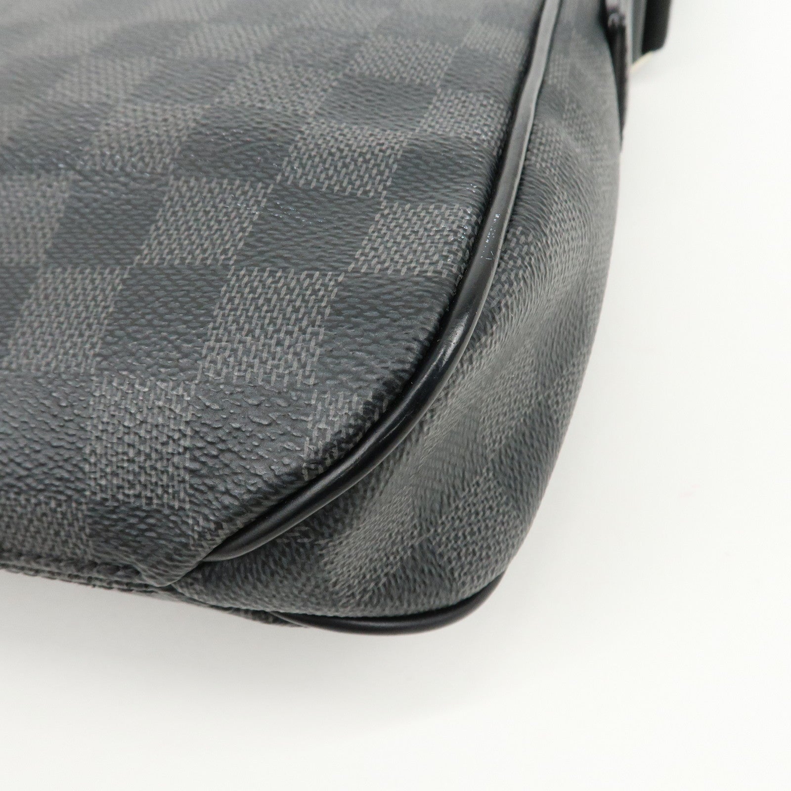 Louis Vuitton Damier Graphite District PM Shoulder Bag N41260 Used