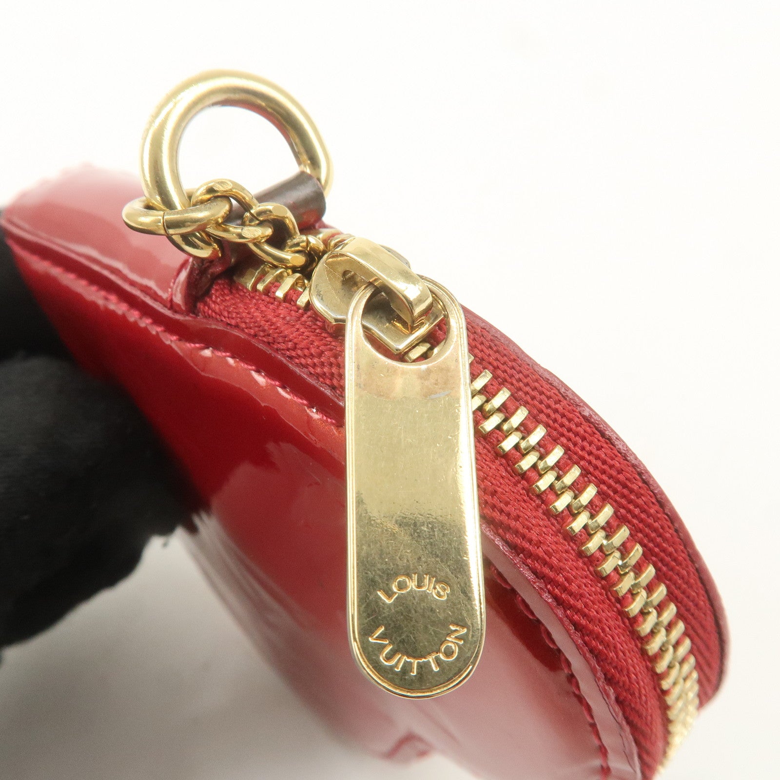 Louis Vuitton Monogram Vernis Porte Monnaie Coeur Red M91919