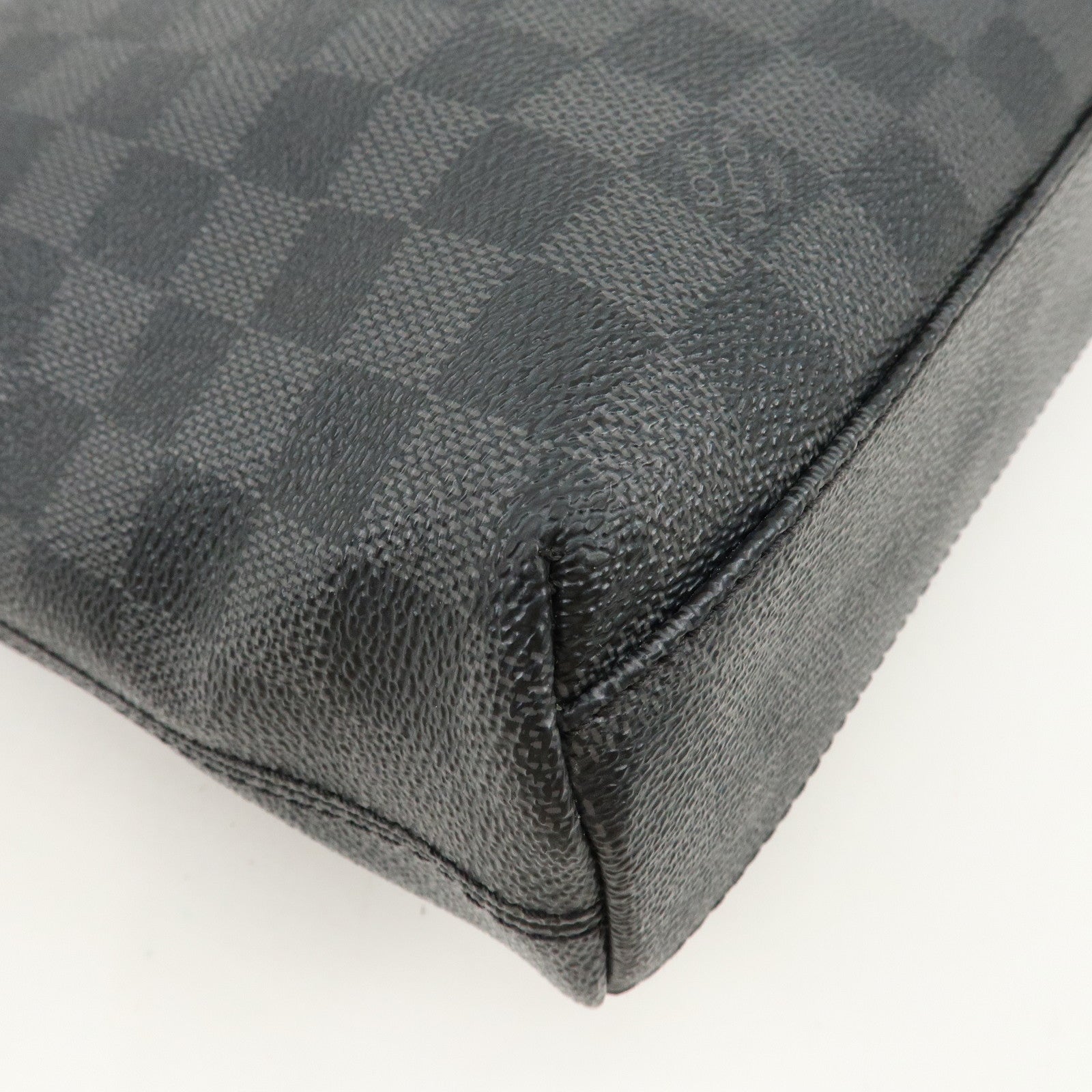 Louis Vuitton Damier Graphite Mick MM Shoulder Bag N41106