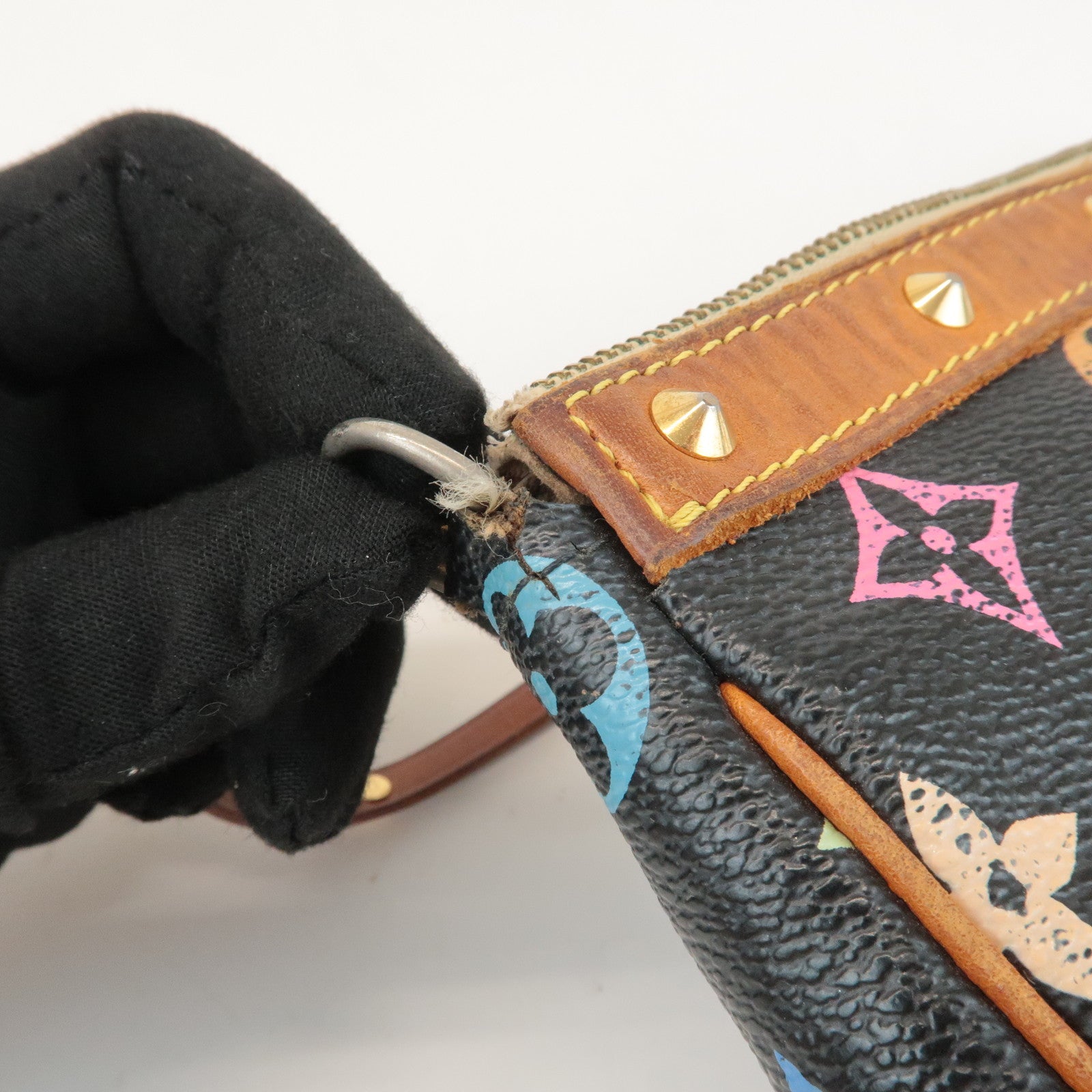 Louis Vuitton Monogram MultiColor Pochette Accessoires Noir M92648 Used