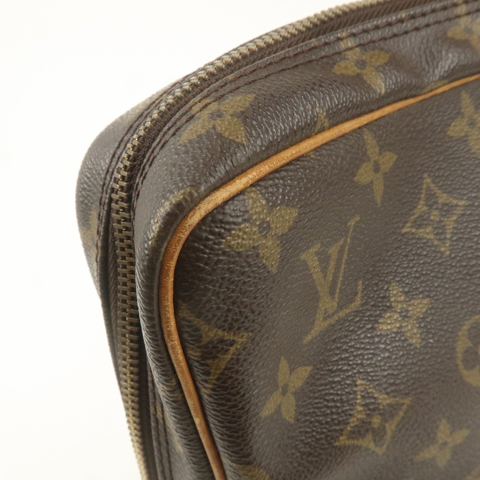 Louis Vuitton Monogram Porte Documents Voyage Bag Brown M53361