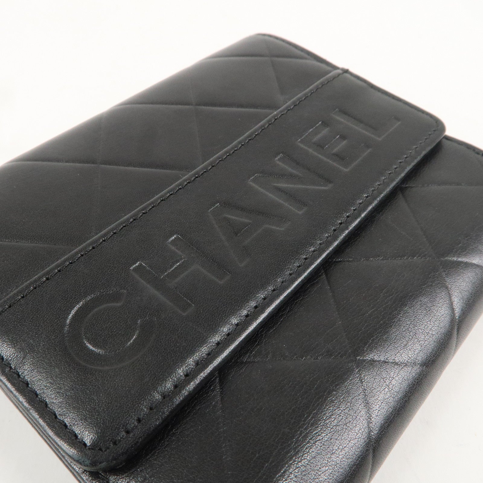 CHANEL Matelasse Lambskin Double Hook Wallet Black