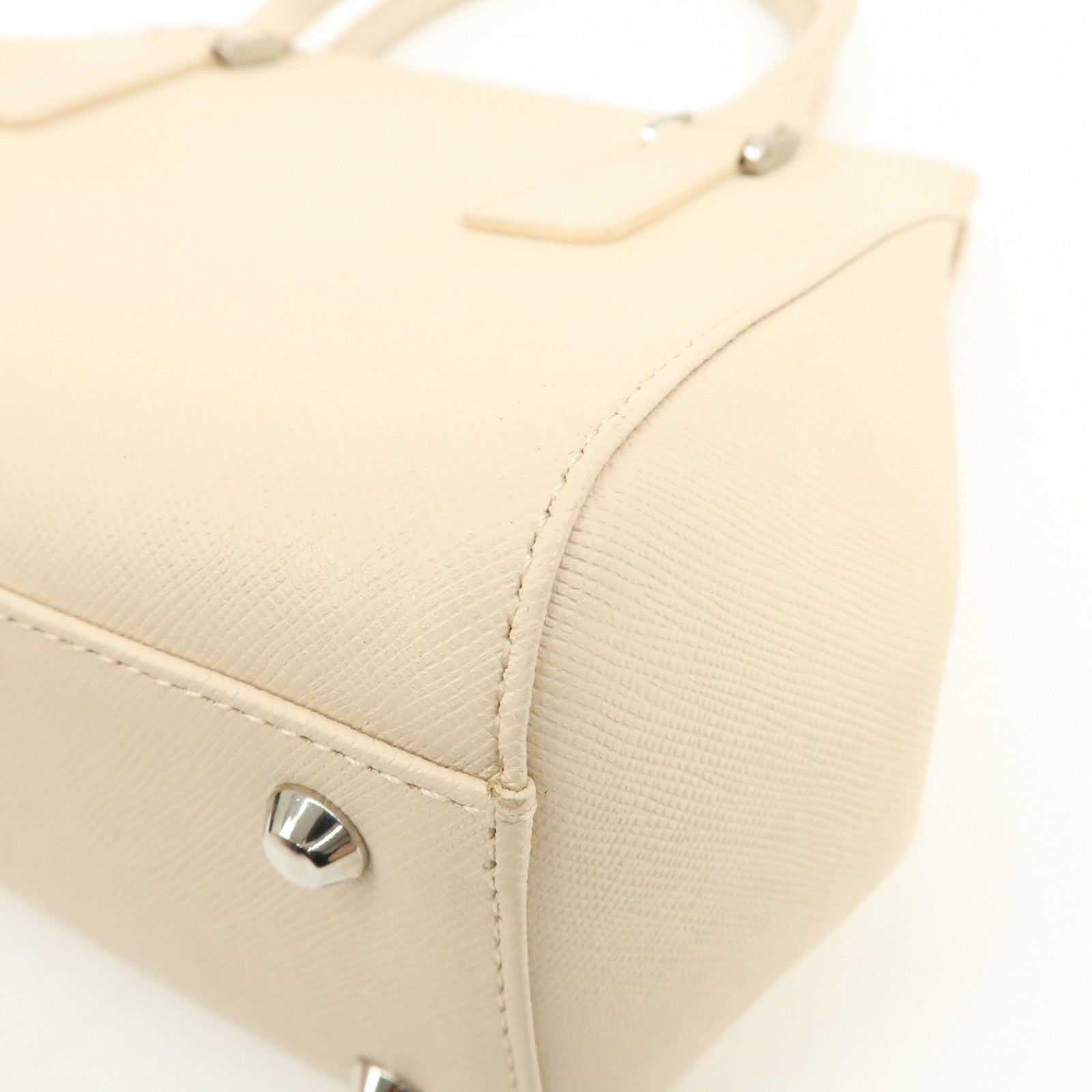 BURBERRY Leather Hand Bag Beige