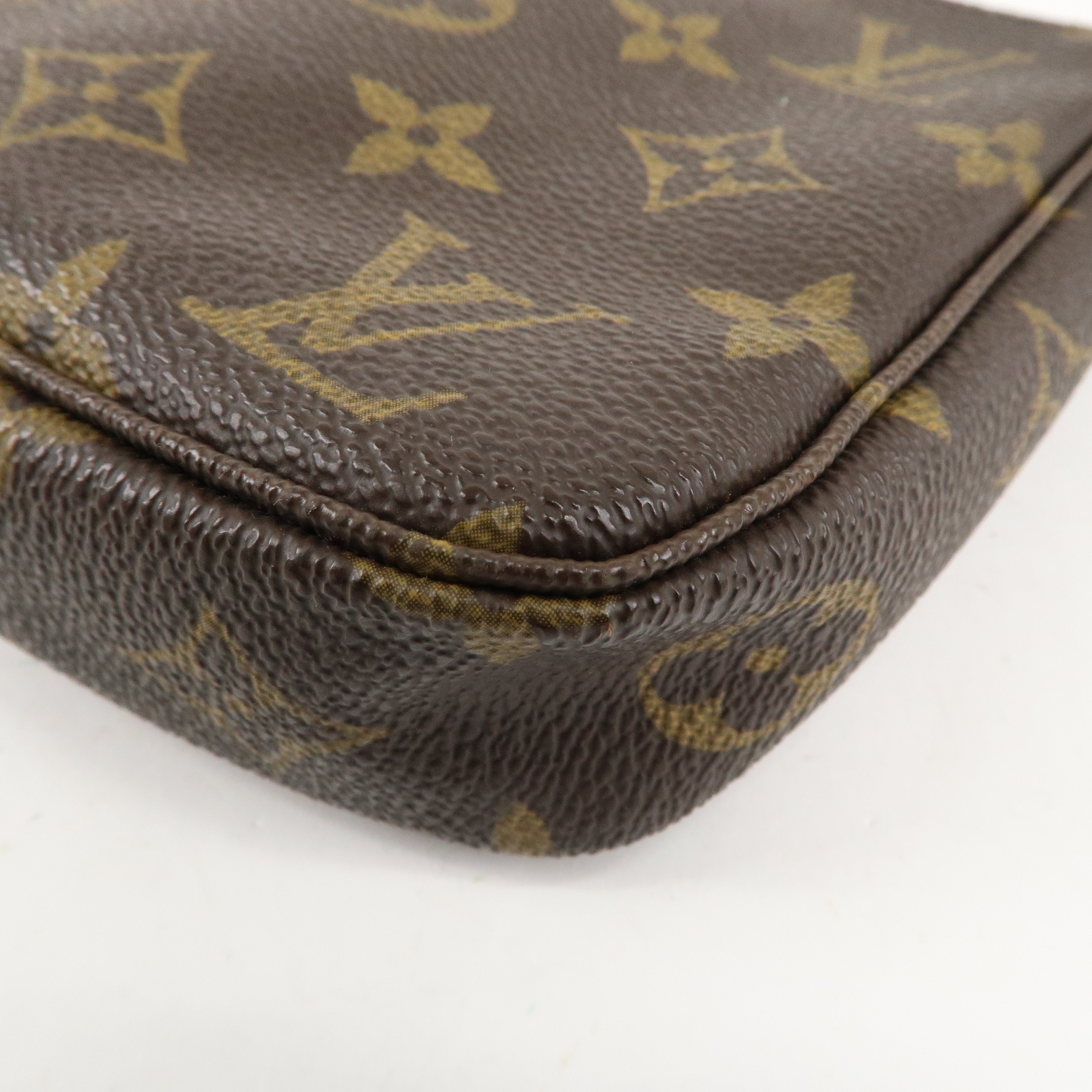 Louis Vuitton Monogram Pochette Accessoires Pouch M51980