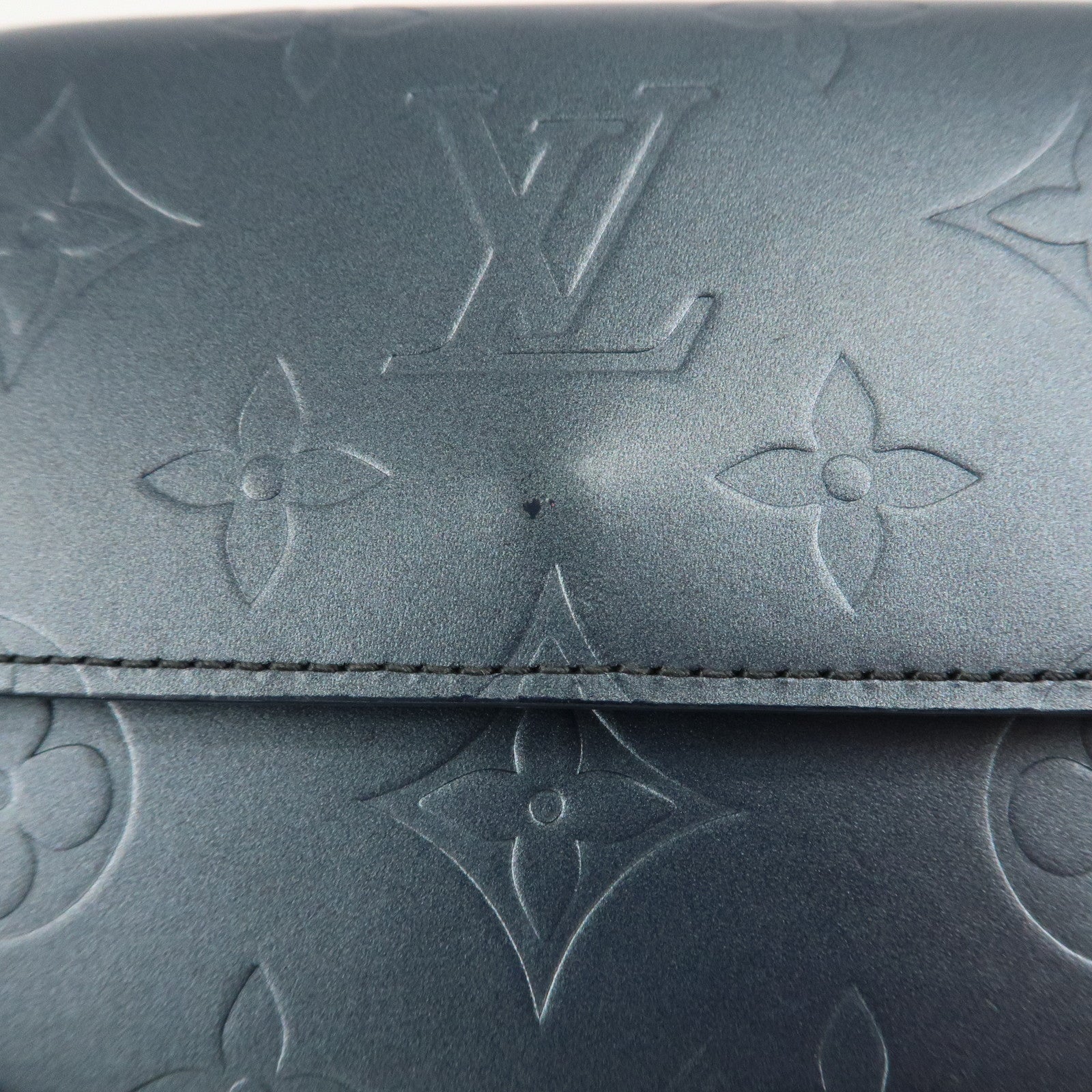 Louis Vuitton Monogram Matte Porte Monnaie Billets Credit M65115