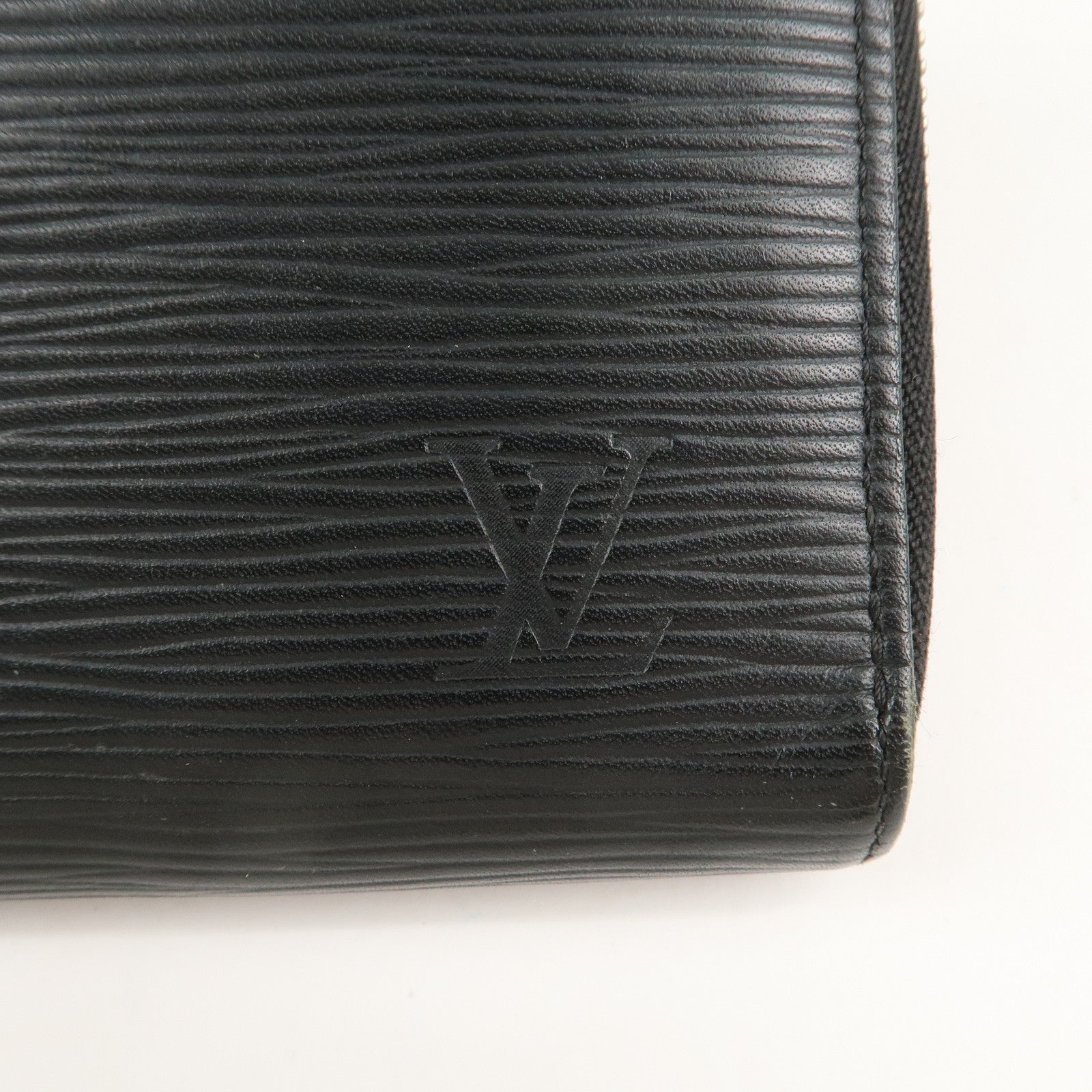 Louis Vuitton Epi Zippy Organizer Wallet Black Noir M63852