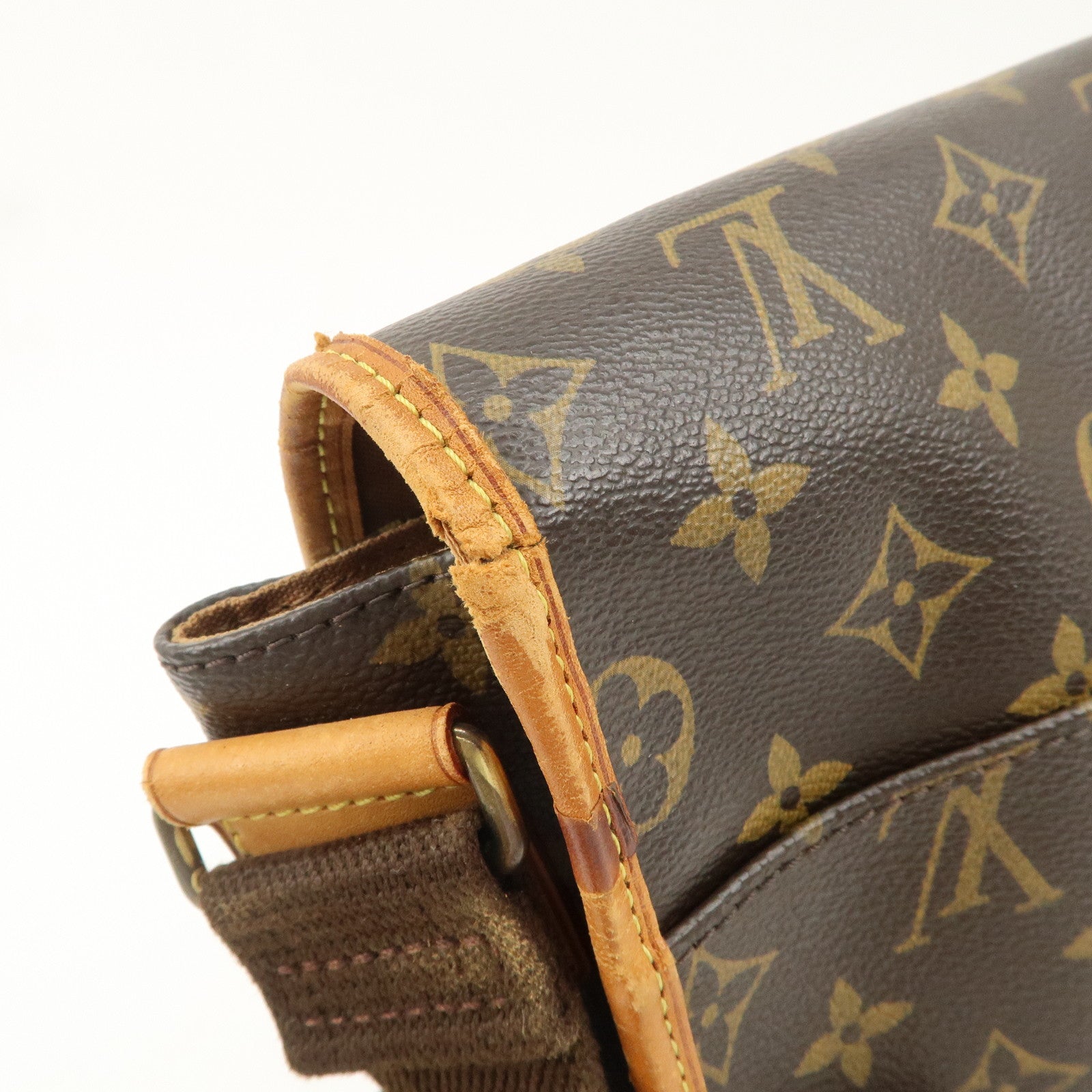 Louis Vuitton Monogram Messenger Bosphore GM Shoulder Bag M40105