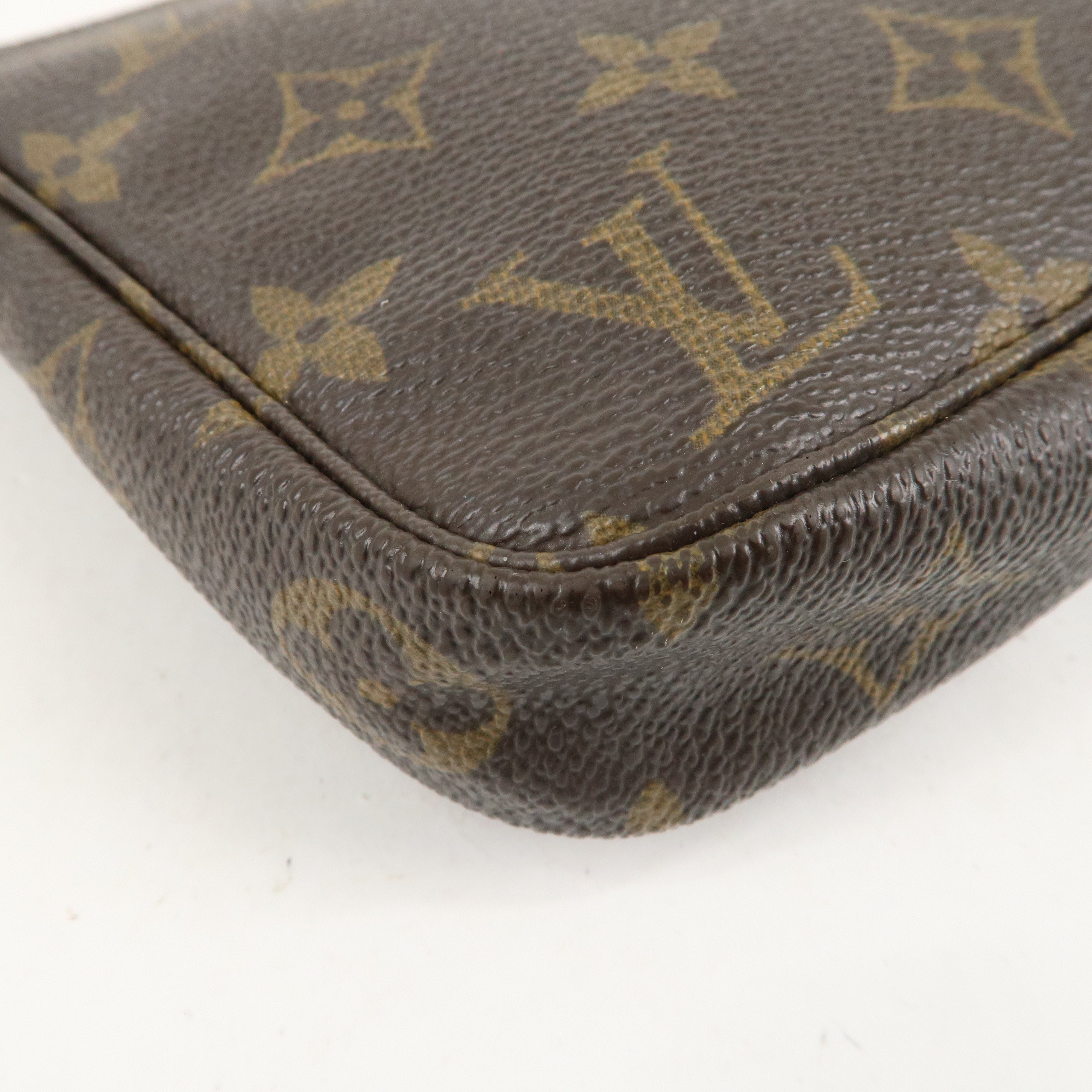 Louis Vuitton Monogram Pochette Accessoires Pouch M51980