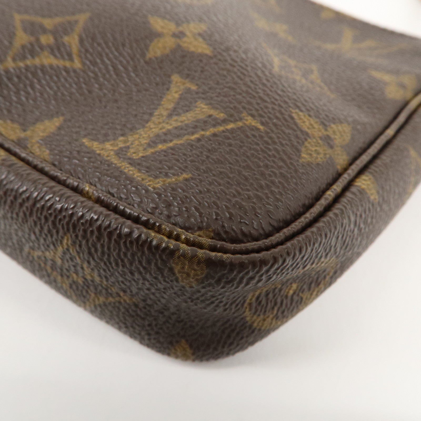 Louis Vuitton Monogram Pochette Accessoires Pouch M51980