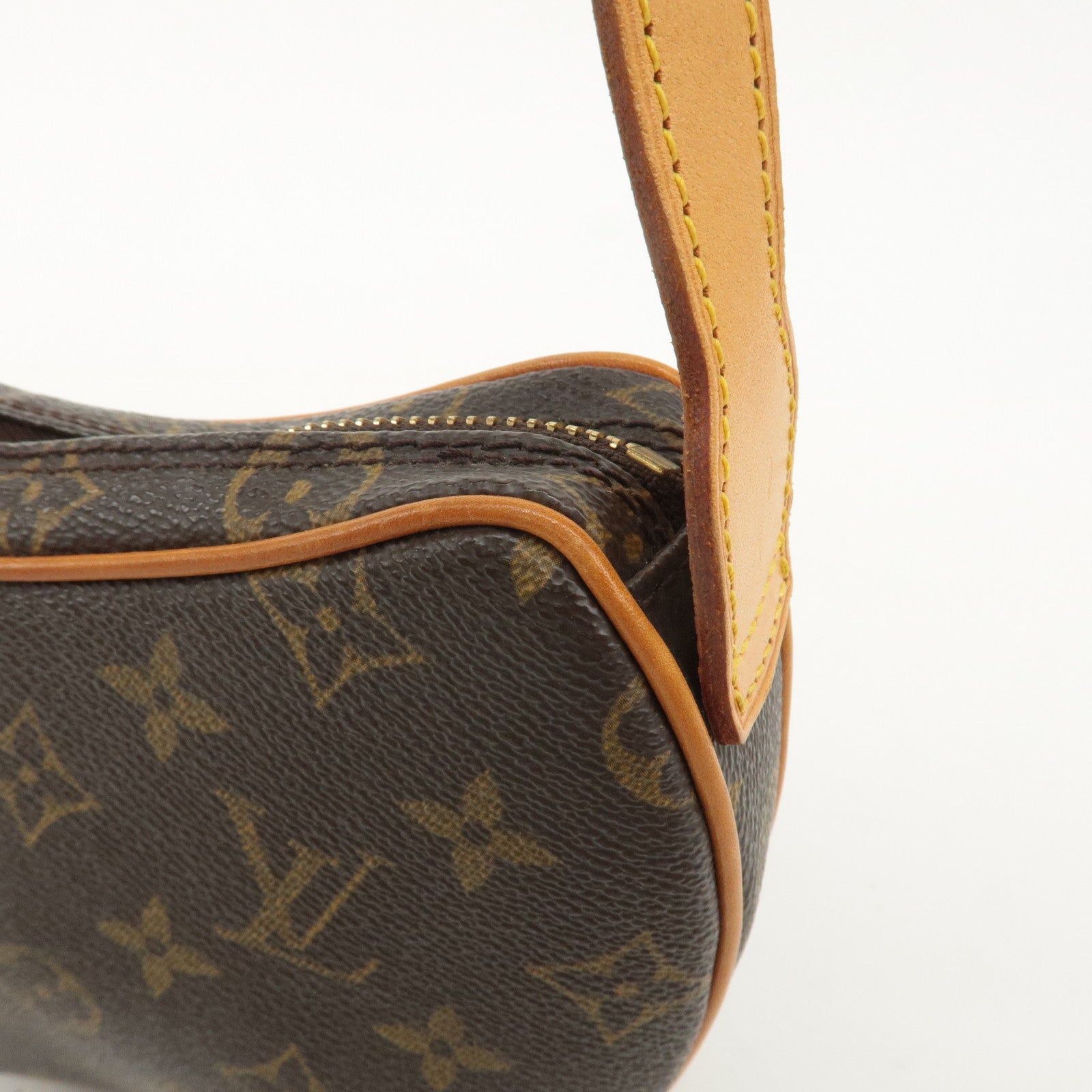 Louis Vuitton Monogram Pochette Croissant Shoulder Bag M51510