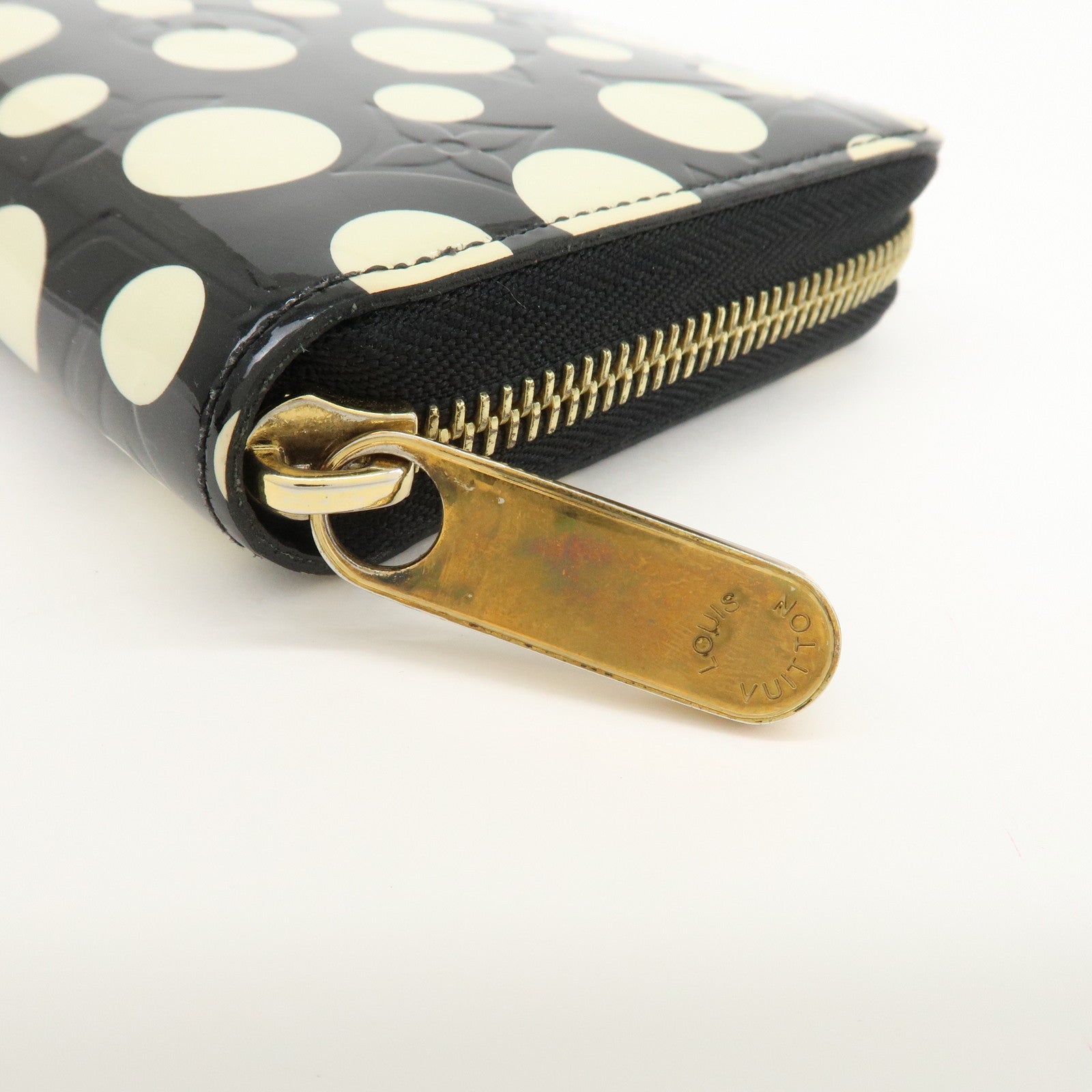 Louis Vuitton Monogram Dots Yayoi Kusama Zippy Wallet M91573