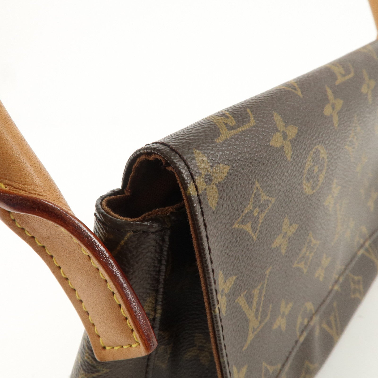 Louis Vuitton Monogram Mini Looping Shoulder Bag Hand Bag M51147