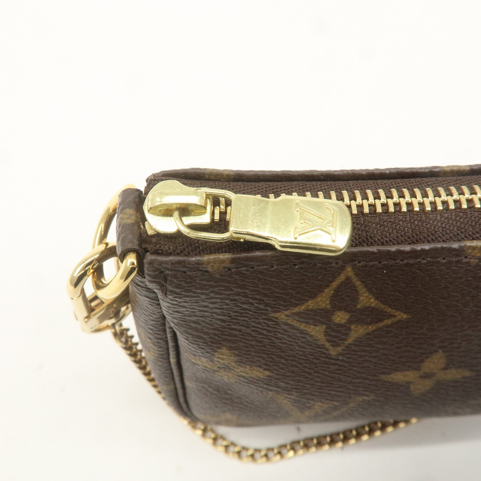 Louis Vuitton Monogram Mini Pochette Accessoires Pouch M58009