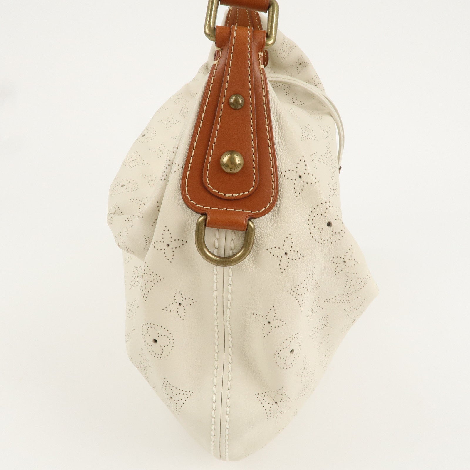 Louis Vuitton Monogram Mahina Onata GM Shoulder Bag Ivory M95460