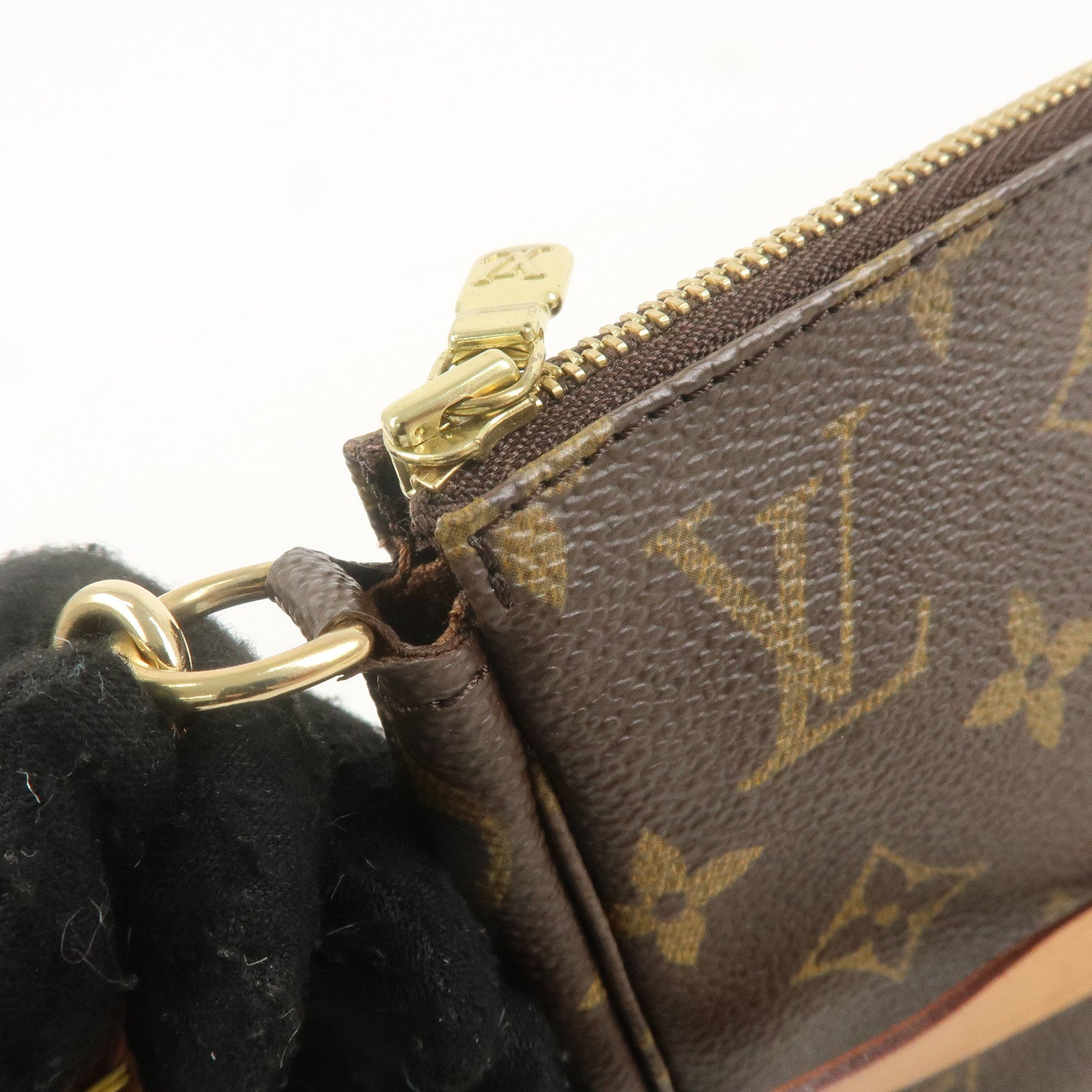 Louis Vuitton Monogram Pochette Accessoires Pouch M51980