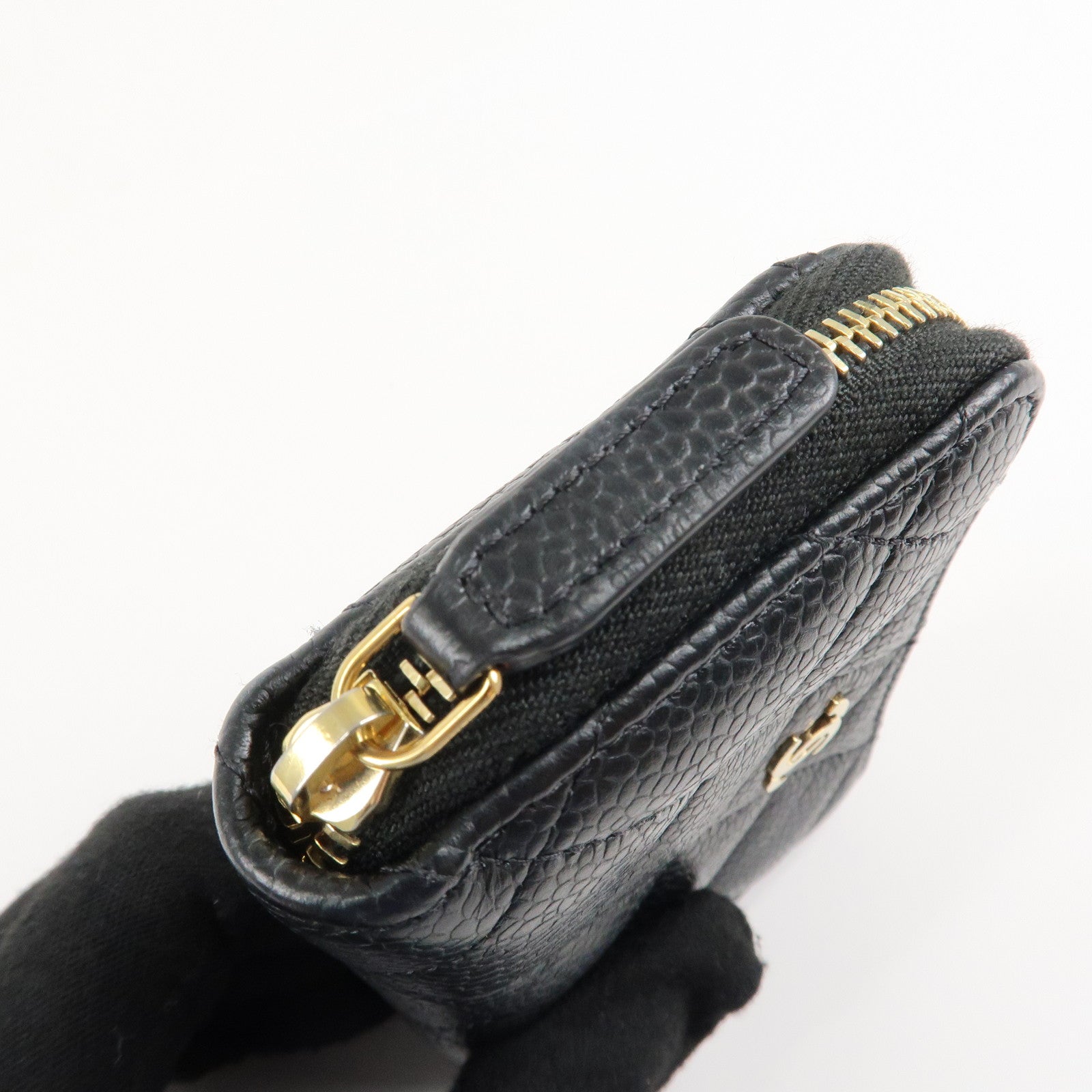 CHANEL Matelasse Caviar Skin Zipper Around Coin Case Black AP0216