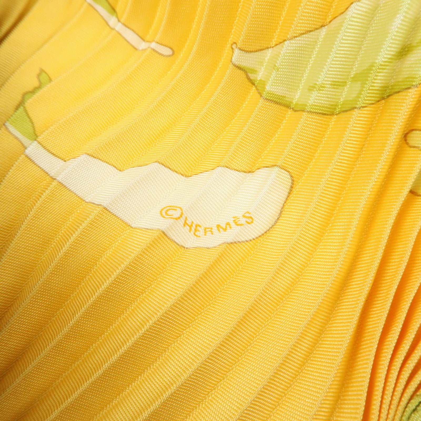 HERMES Silk 100% Pleats Carre Scarf Au gre du Vent Yellow Used