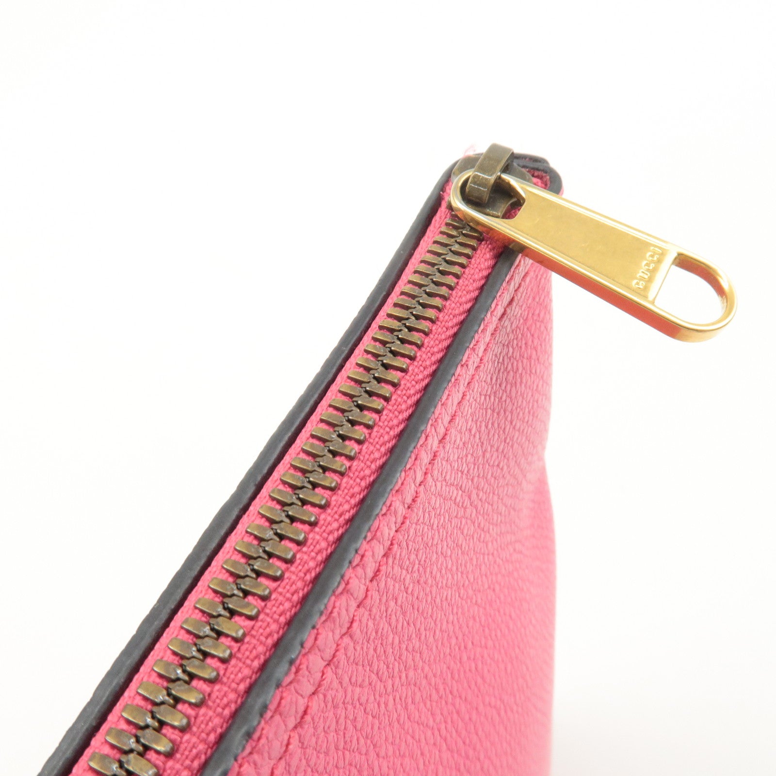 GUCCI Leather Logo Clutch Bag Pink 500981