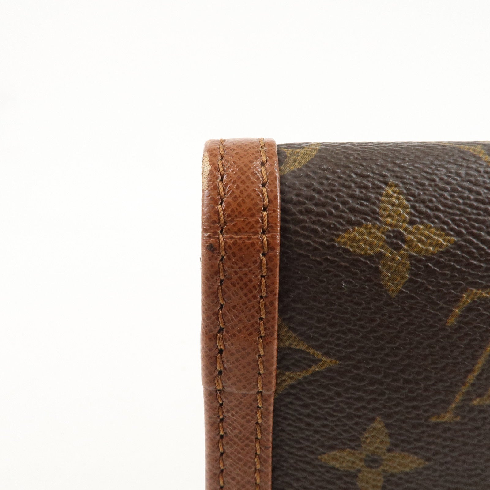 Louis Vuitton Monogram Pochette Damme PM Clutch Bag M51812