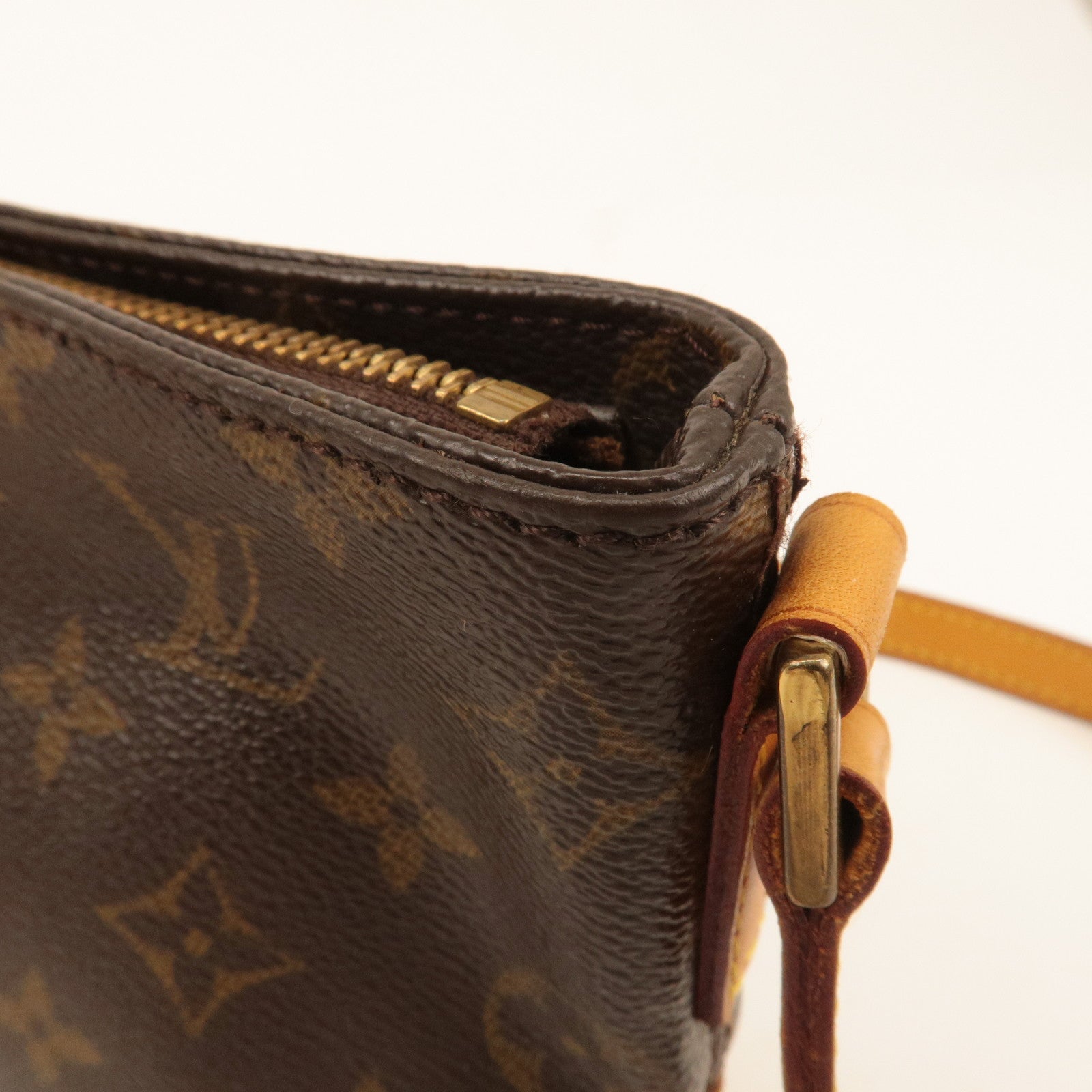 Louis Vuitton Monogram Trotteur Shoulder Bag Brown M51240