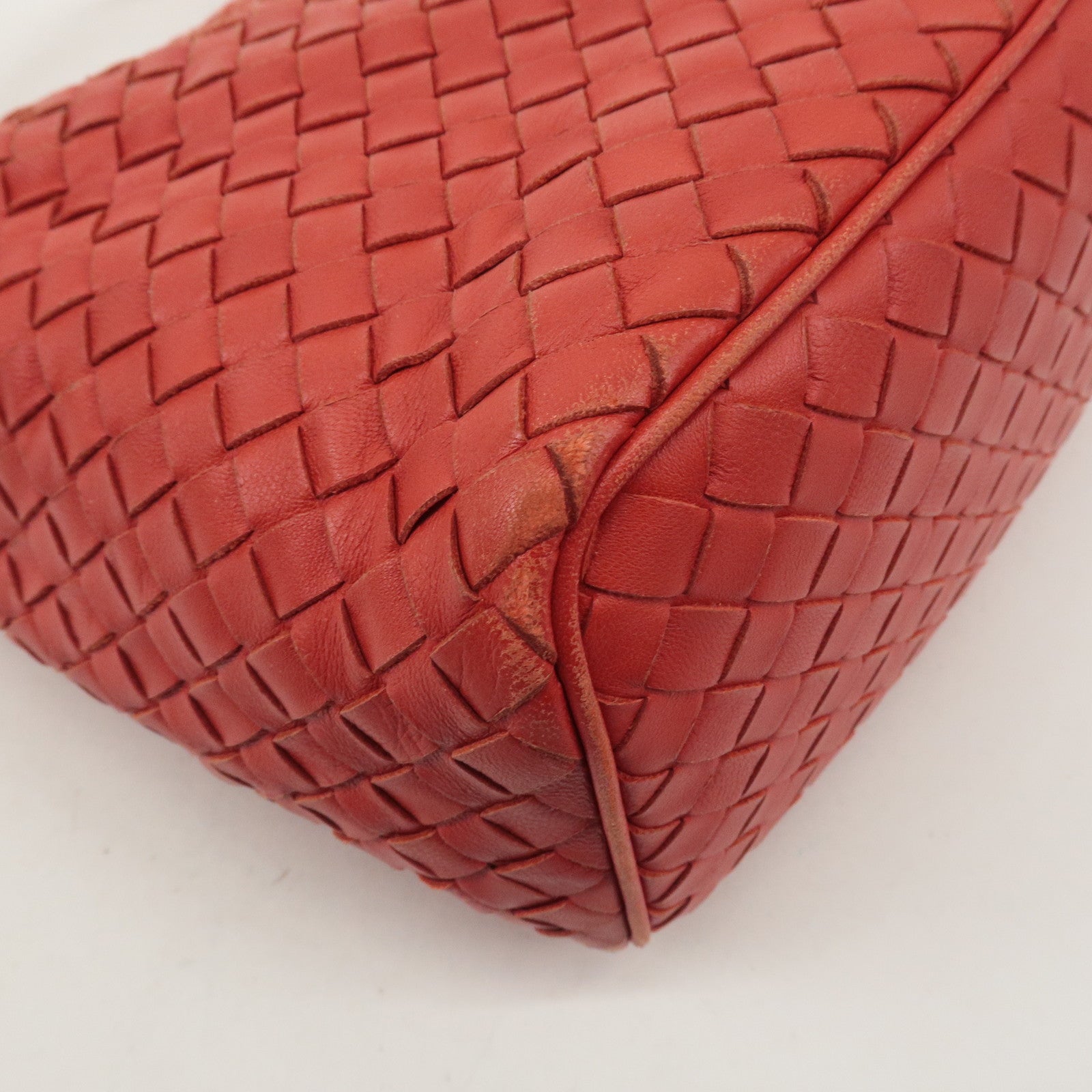 BOTTEGA VENETA Intrecciato Leather Shoulder Bag 239988