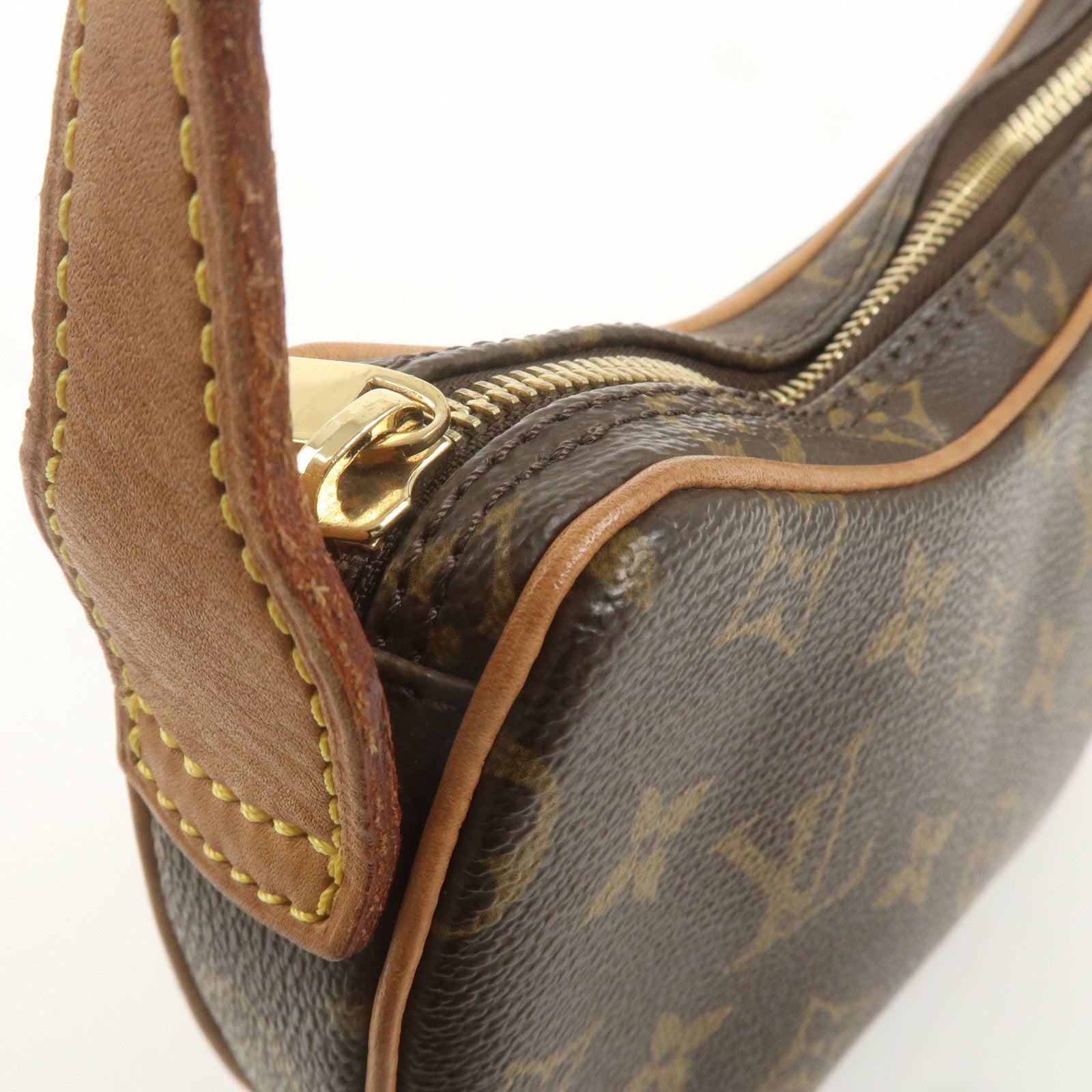 Louis Vuitton Monogram Pochette Croissant Shoulder Bag M51510